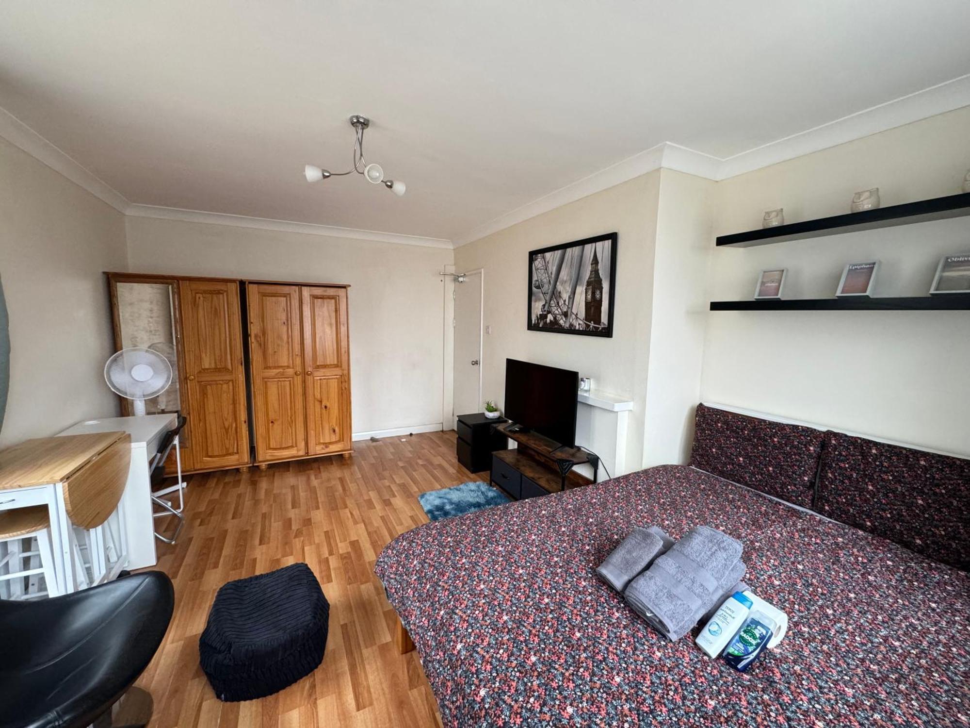 Apartamento Huge And Affordable 3 Bedroom Flat In Hammersmith For 7 People With Welcome Breakfast *