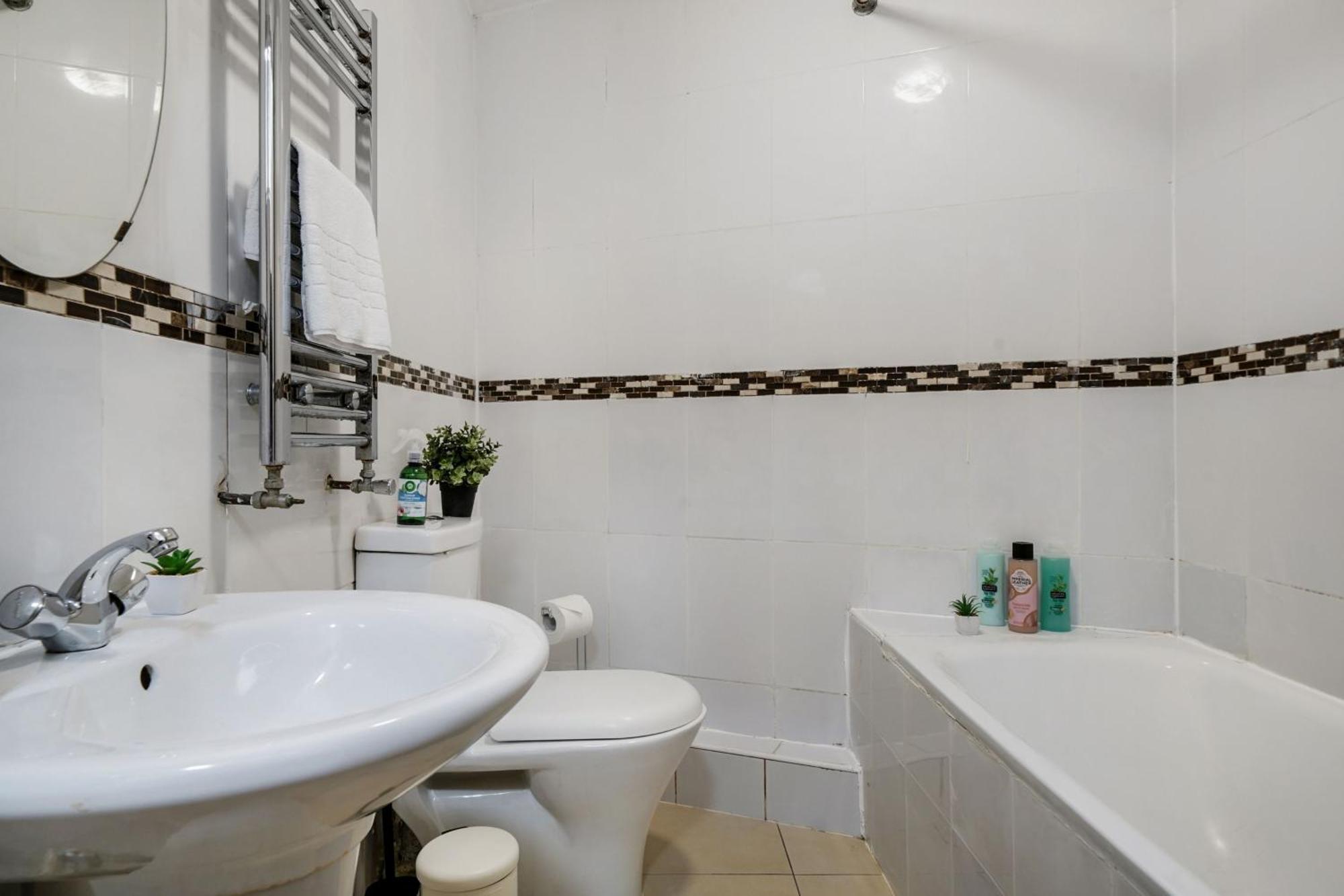 Livestay Affordable One Bedroom & Studio In India Docks E14 Appartement Londres