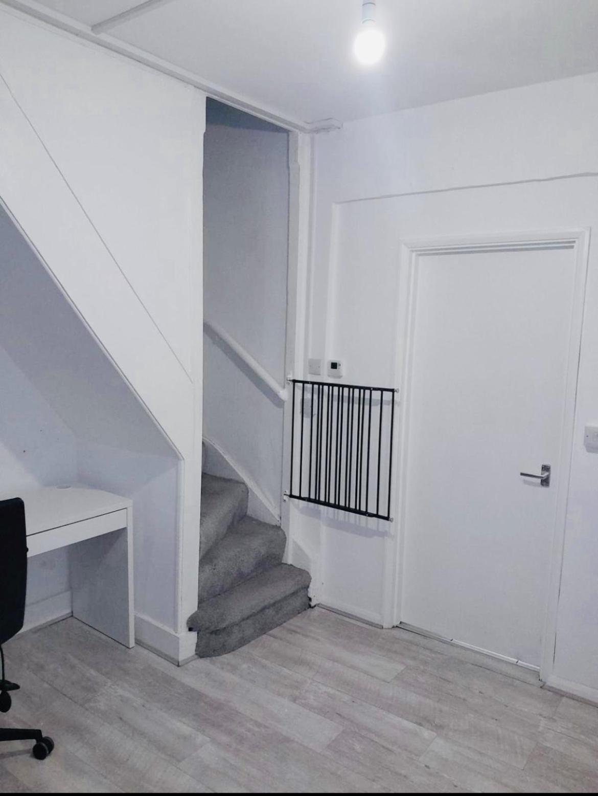 1 Bedroom Cosy Spacious