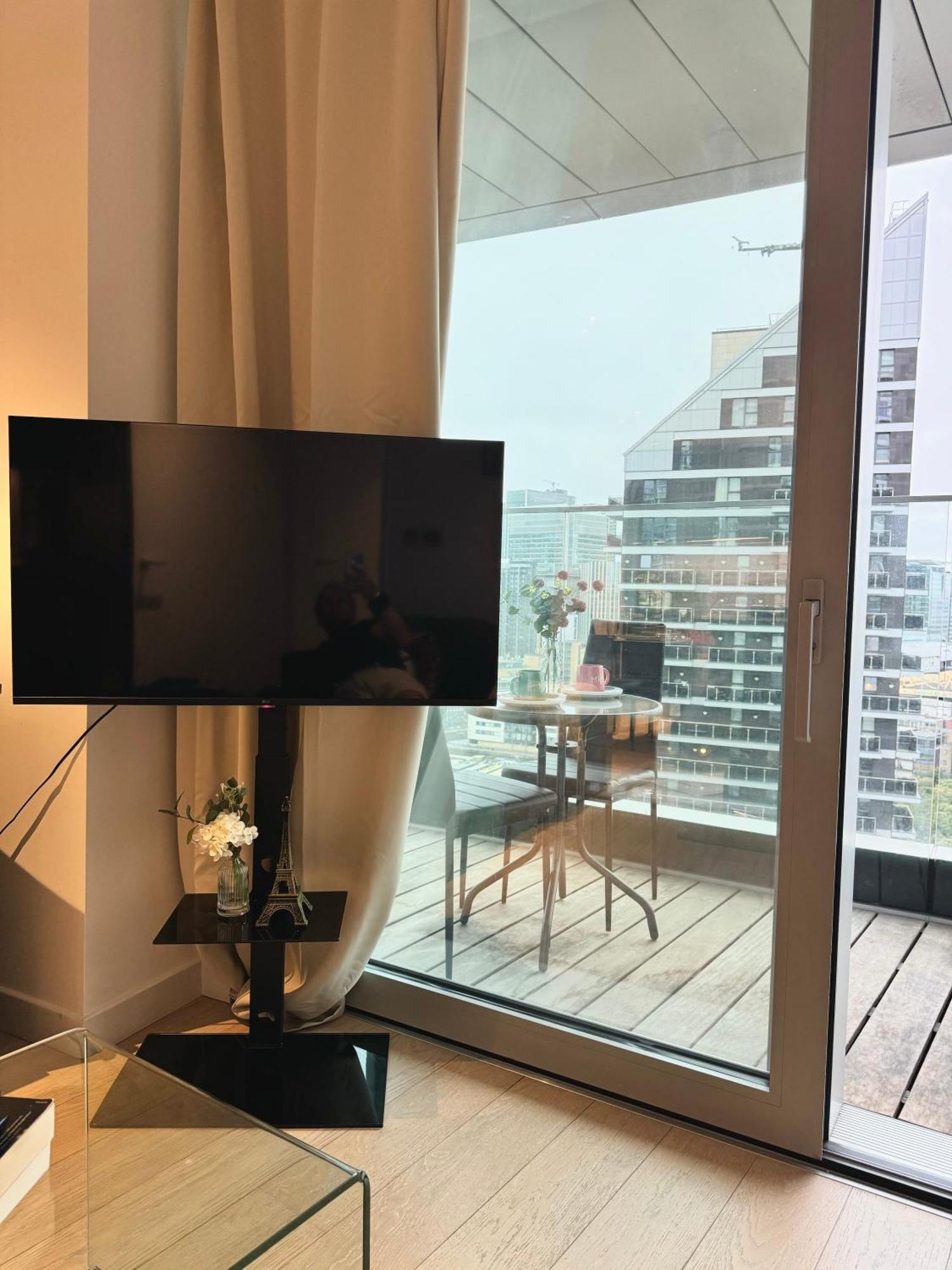 Scenic View 1-bed Near Downtown With Free Wifi