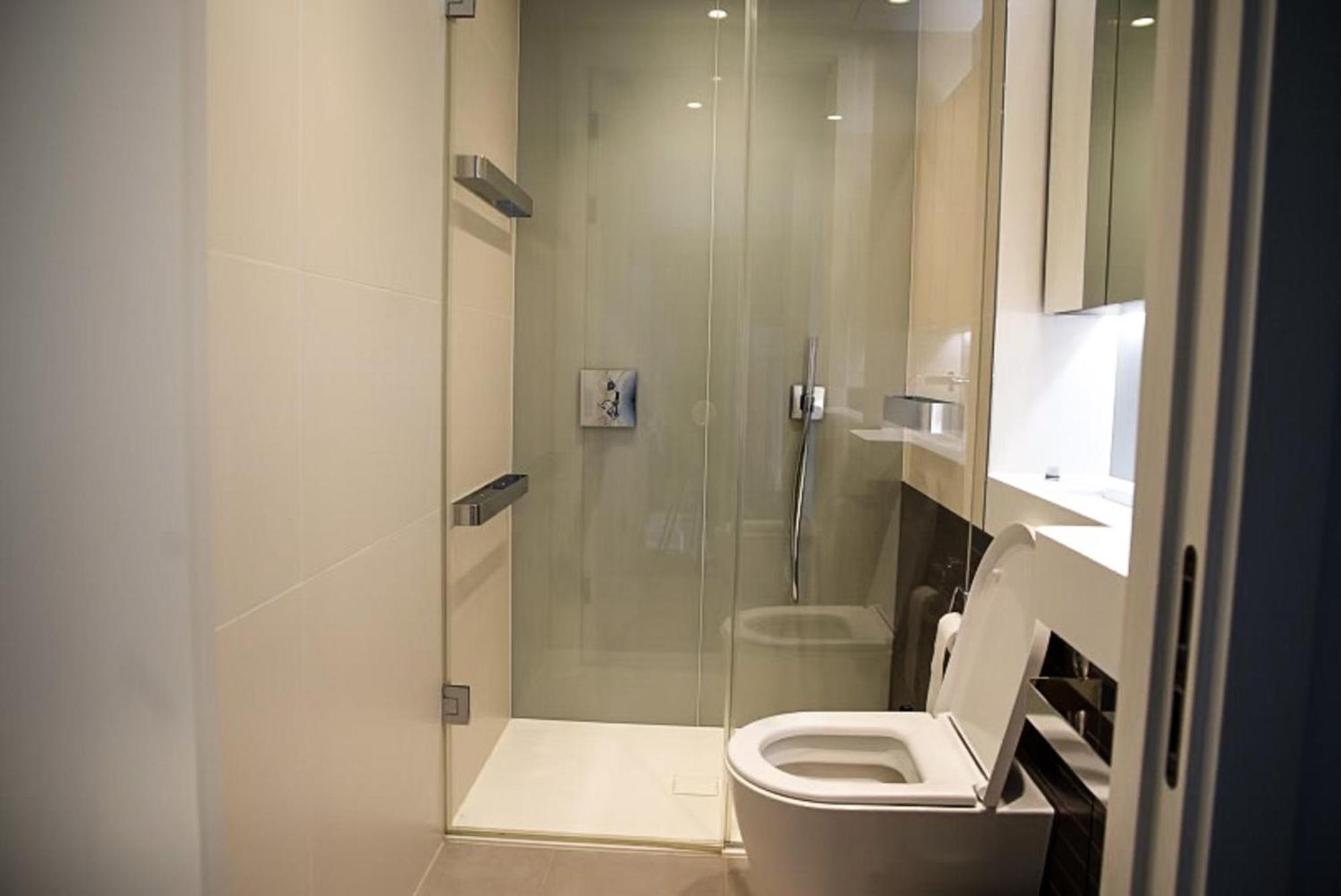 Chic Luxury Living In Battersea Power Station Londres