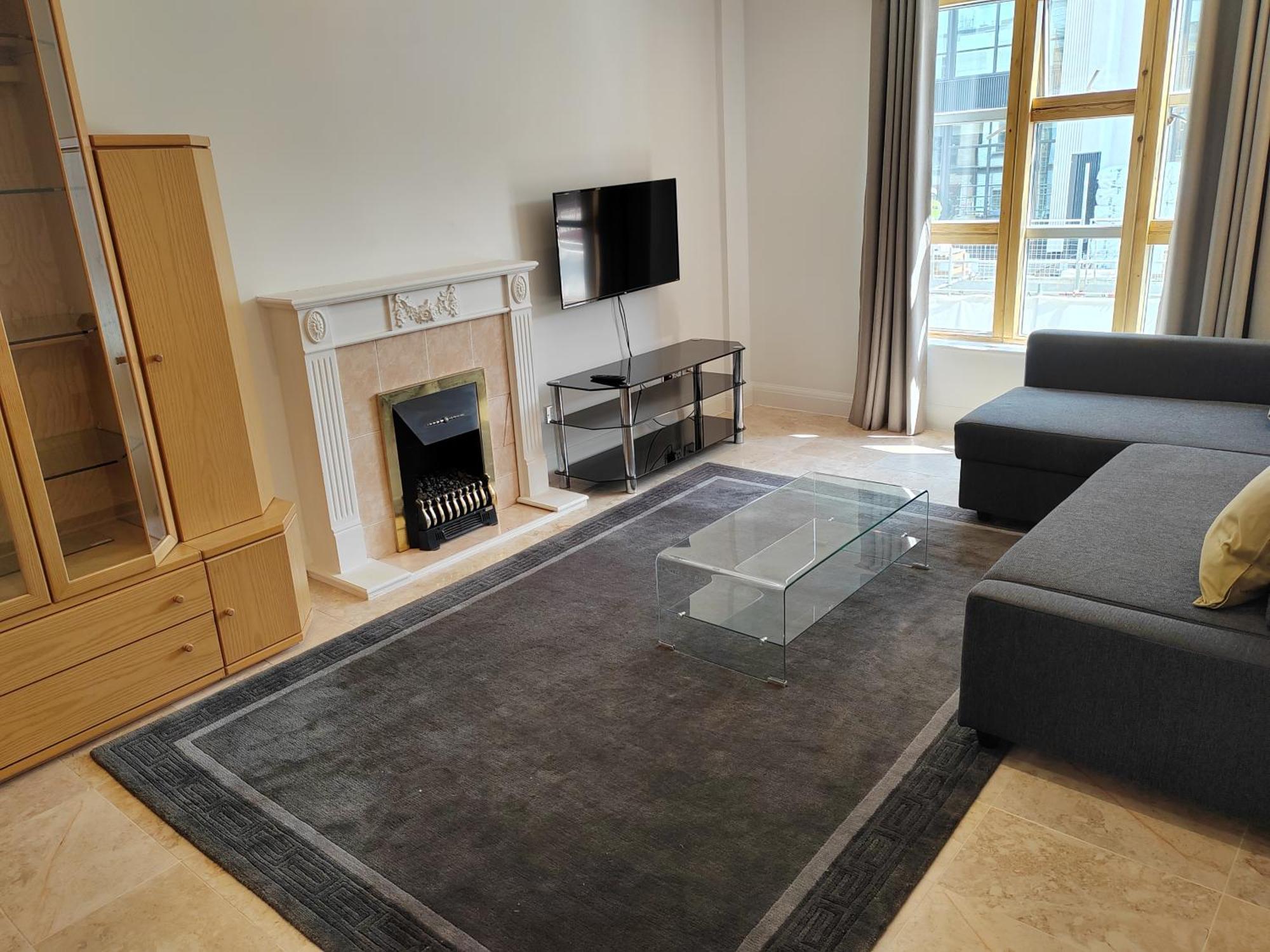 Luxury Two Bedroom In Bayswater