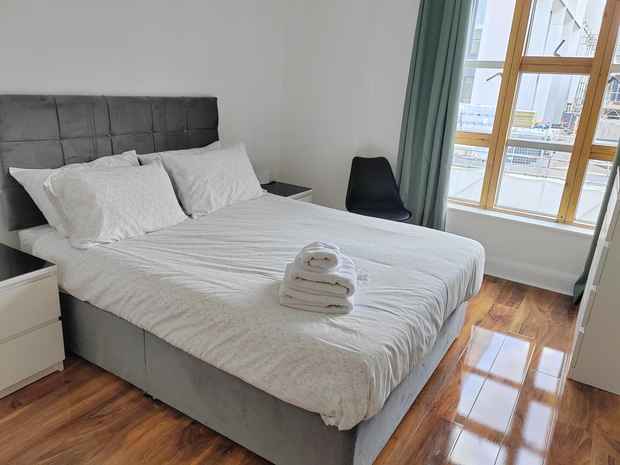 Luxury Two Bedroom In Bayswater Appartement *