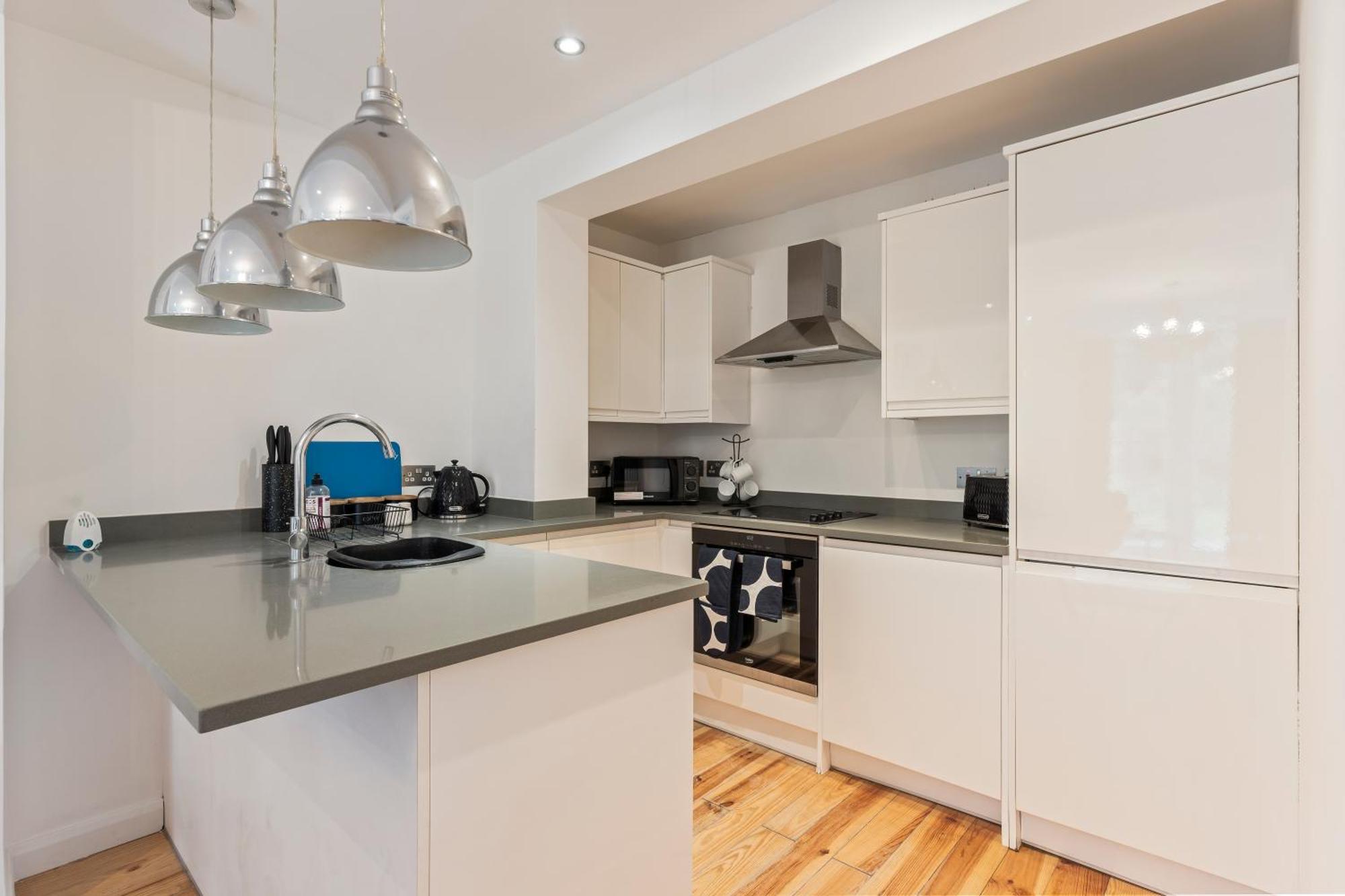 Charming 2-bed Flat With Garden In Londen