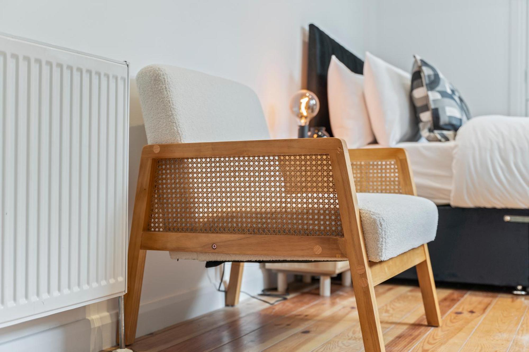 Charming 2-bed Flat With Garden In Appartement
