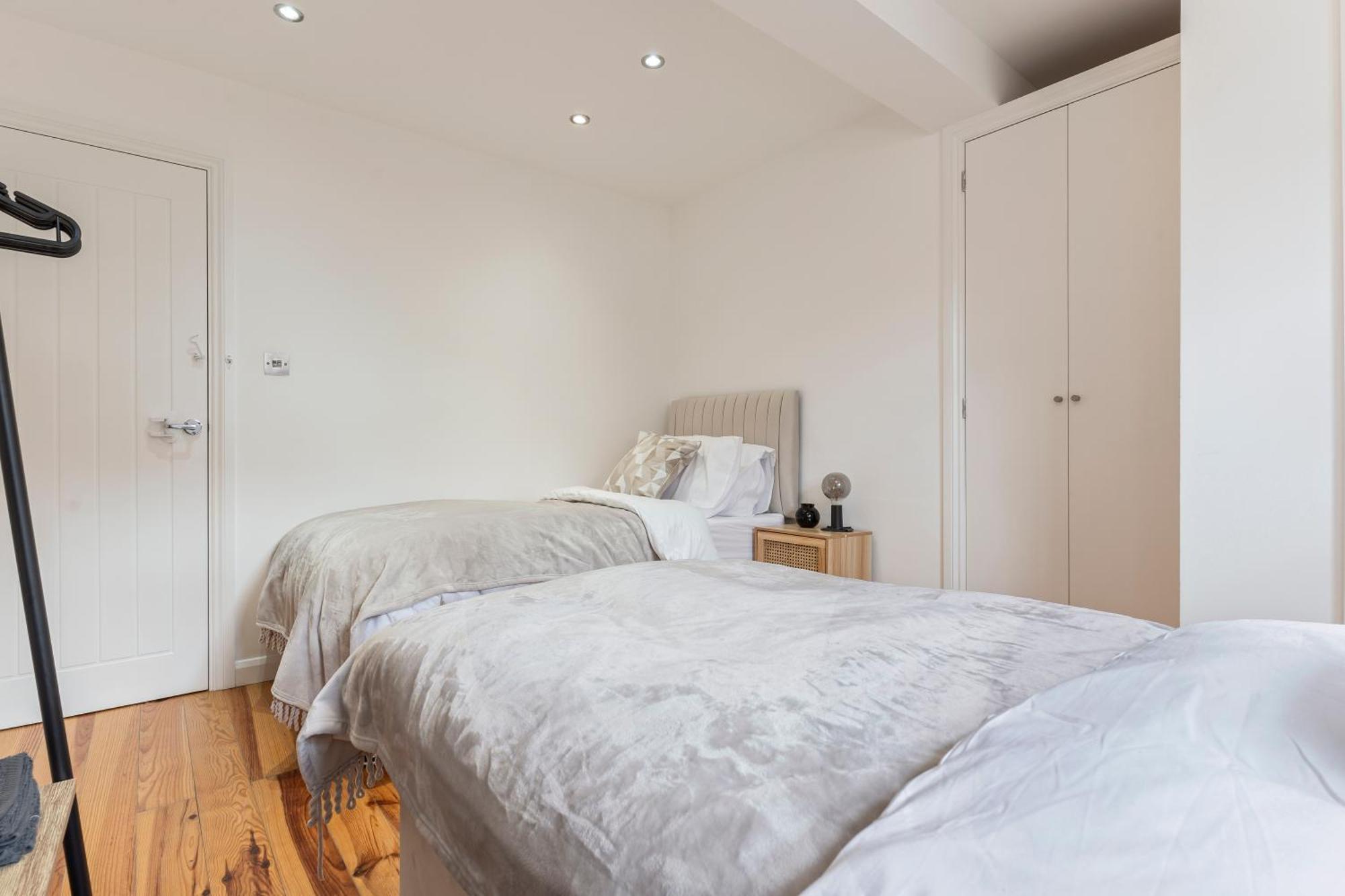 Charming 2-bed Flat With Garden In Appartement Londen