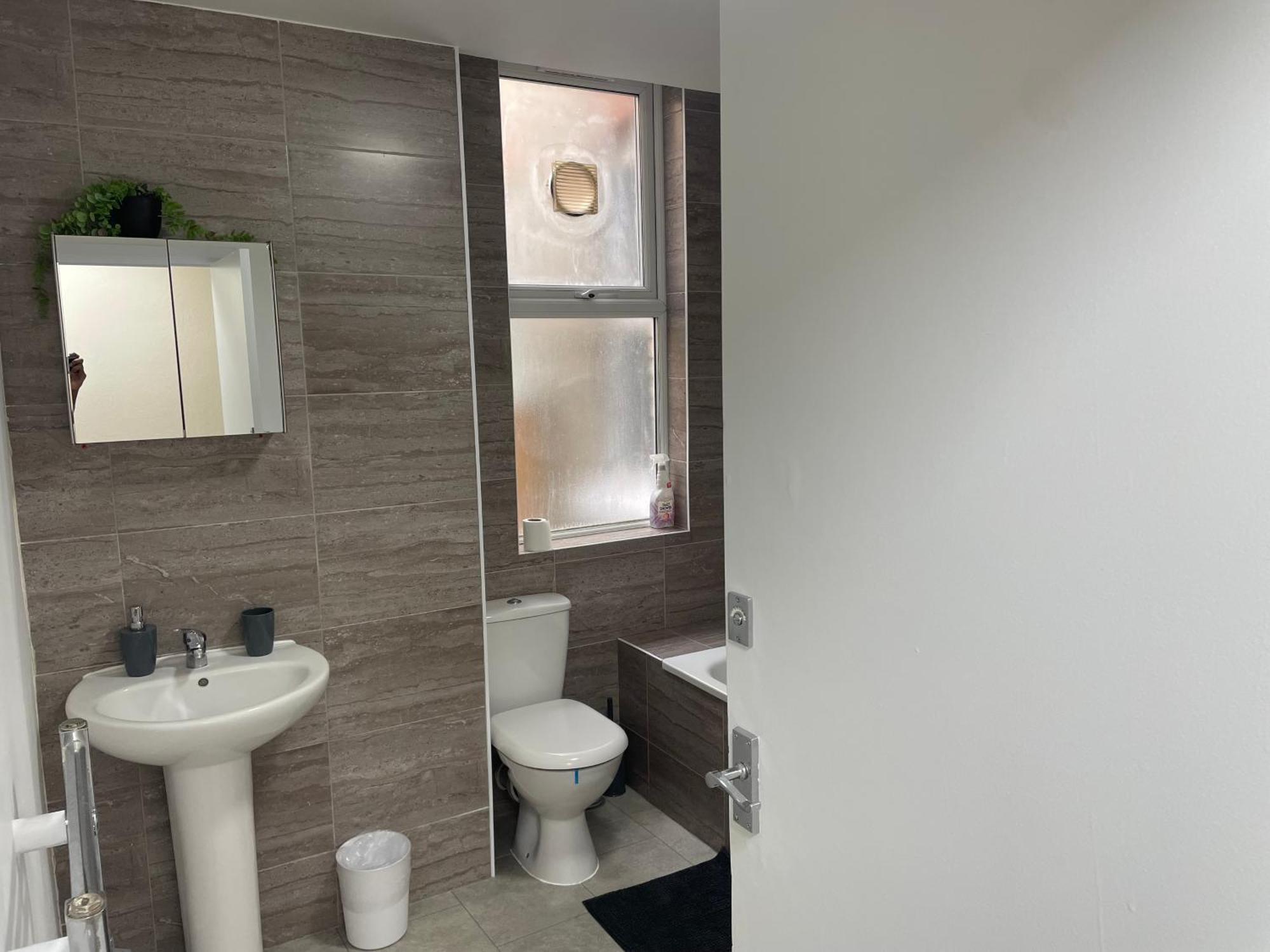 Luxury With Open Garden * London