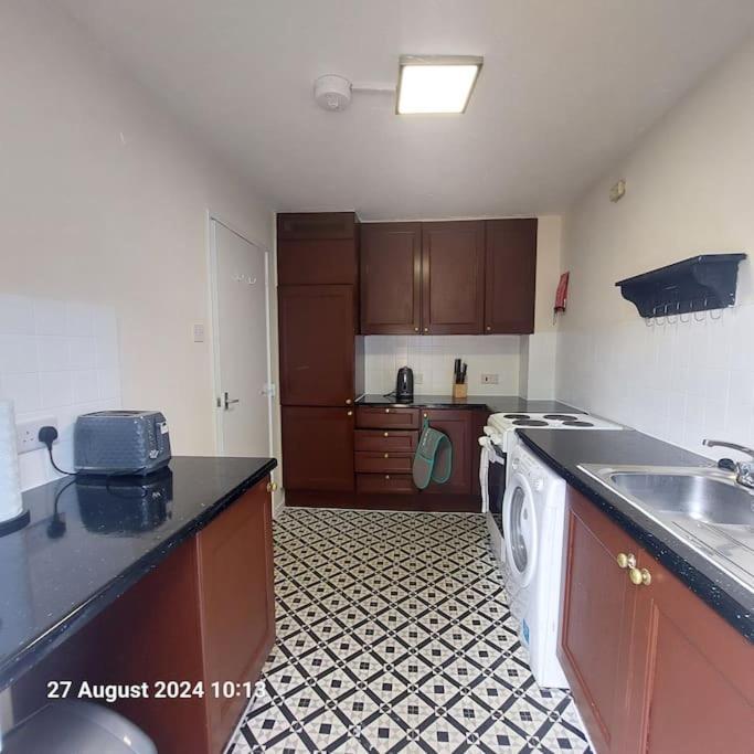 Сasa de vacaciones 3 Bedroom House In Beckton *