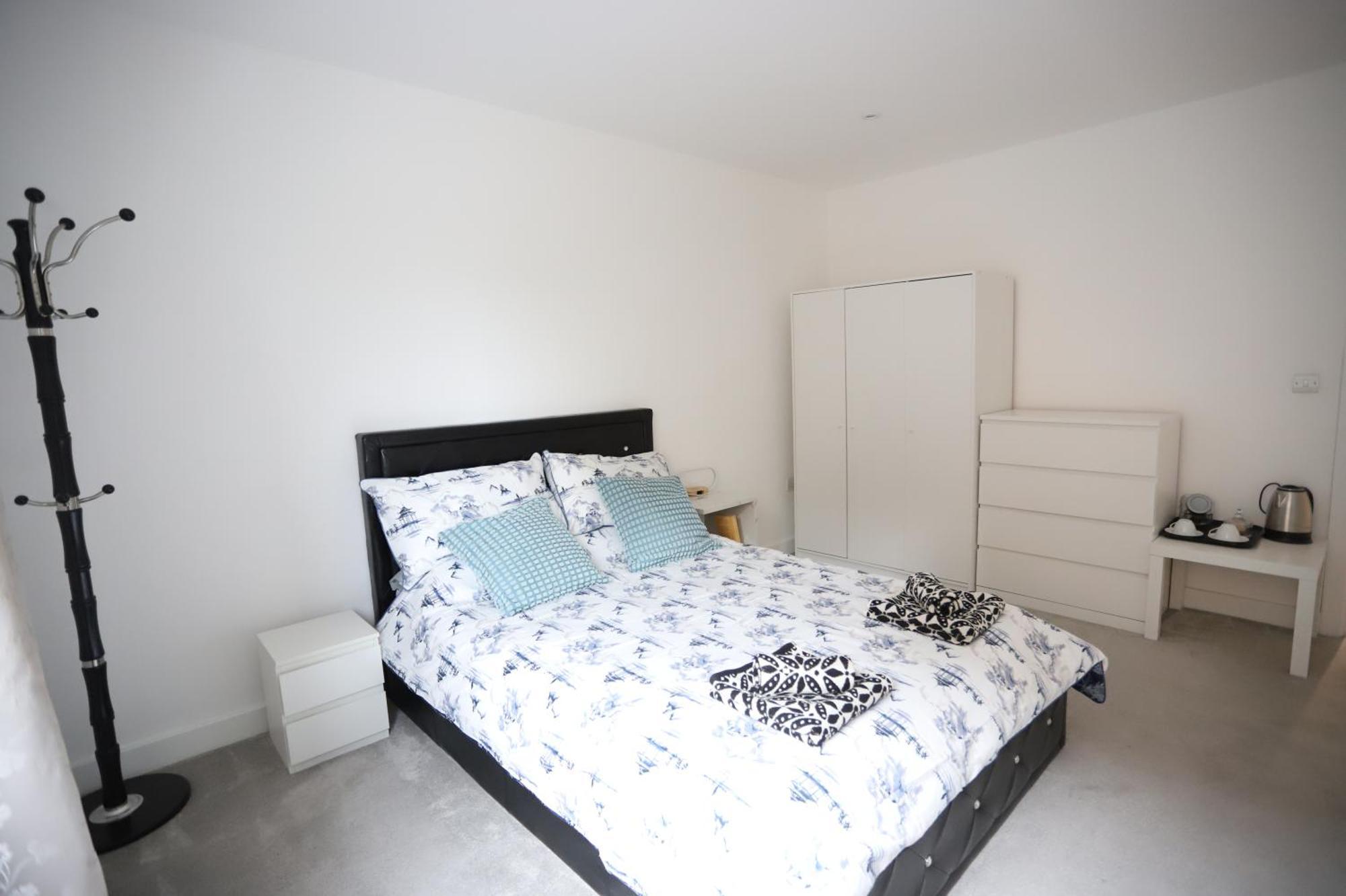 Spacious 3-story Retreat With Rooftop Terrace And Modern Amenities * Londres