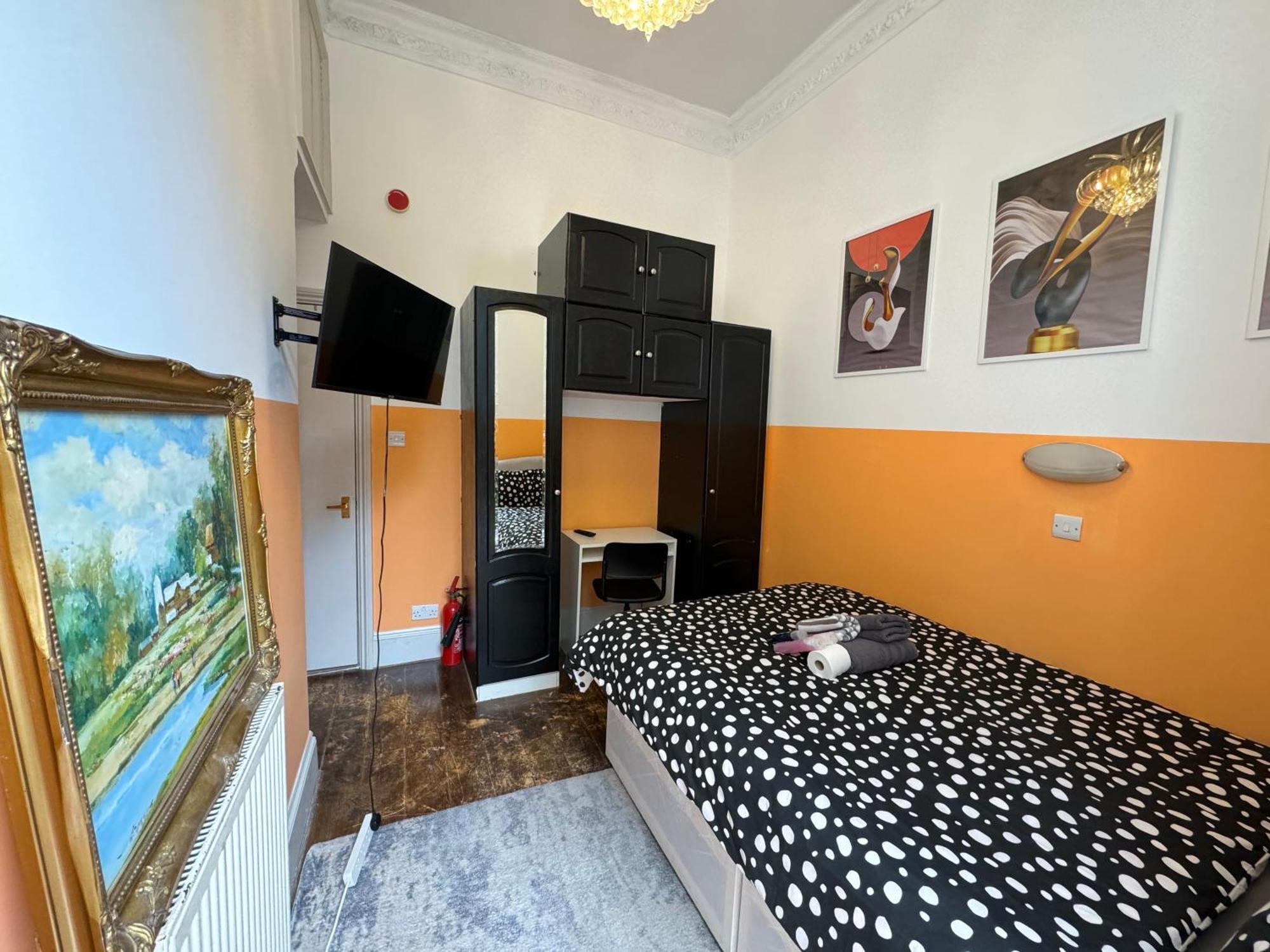 Central, Compact And Fashion Flat For 4 People With Breakfast In Kensington Zone 1 * Londres