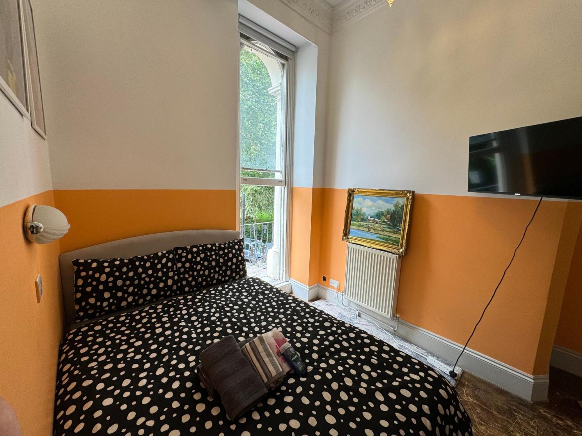 Central, Compact And Fashion Flat For 4 People With Breakfast In Kensington Zone 1 Appartement Londres