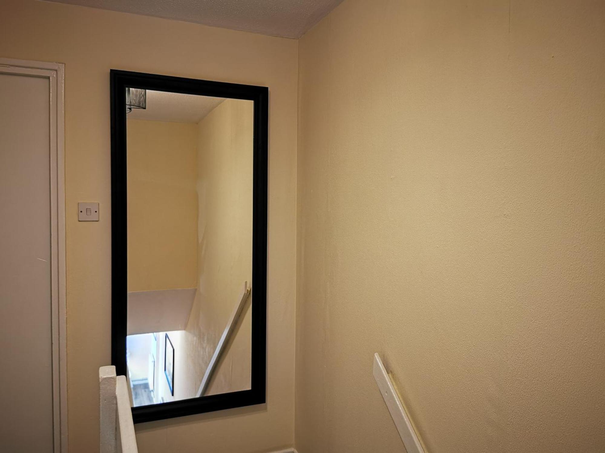 Charming House With 3 Bedrooms Near O2arena Casa de férias