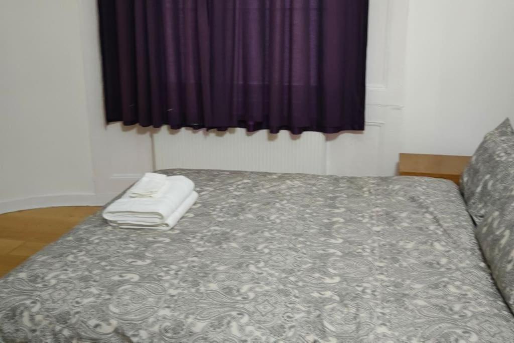 Apartamento Two Bedroom In Paddington, Londres
