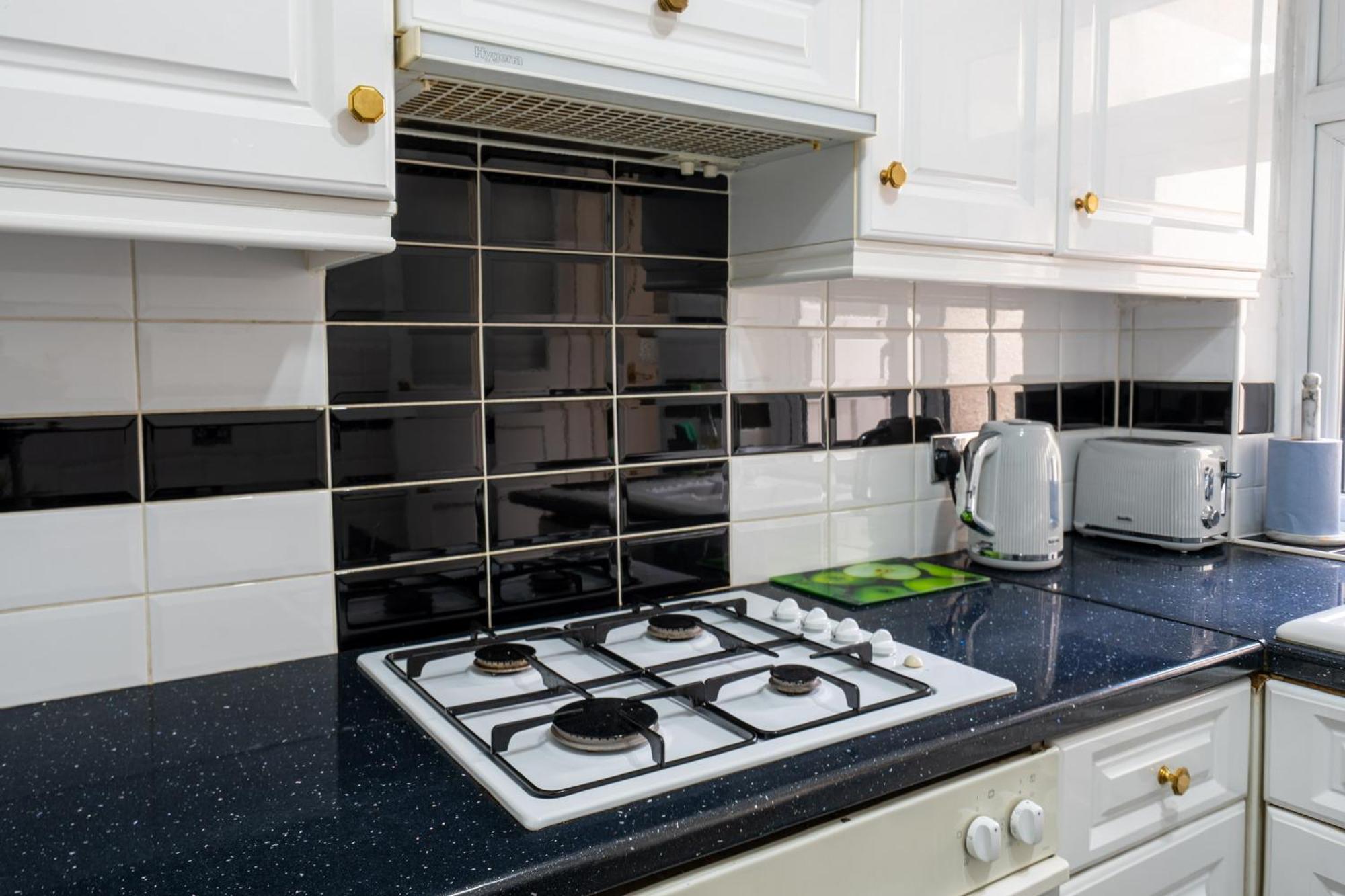 2 Bed, Wembley, Ealing, * Londres