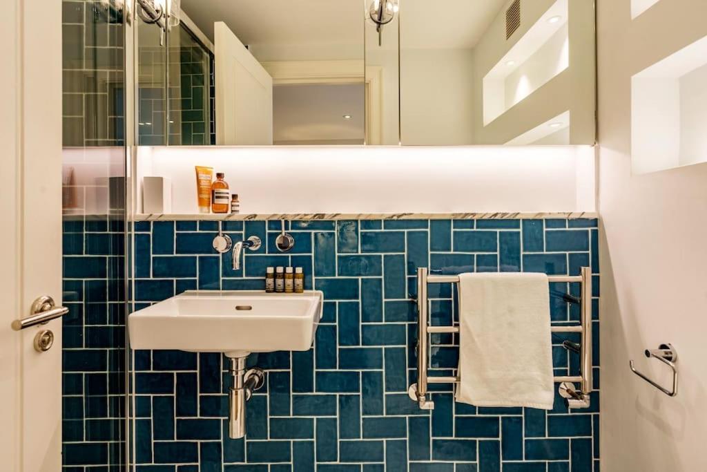 Stunning Notting Hill 3 Bed With Air Con Hébergement de vacances