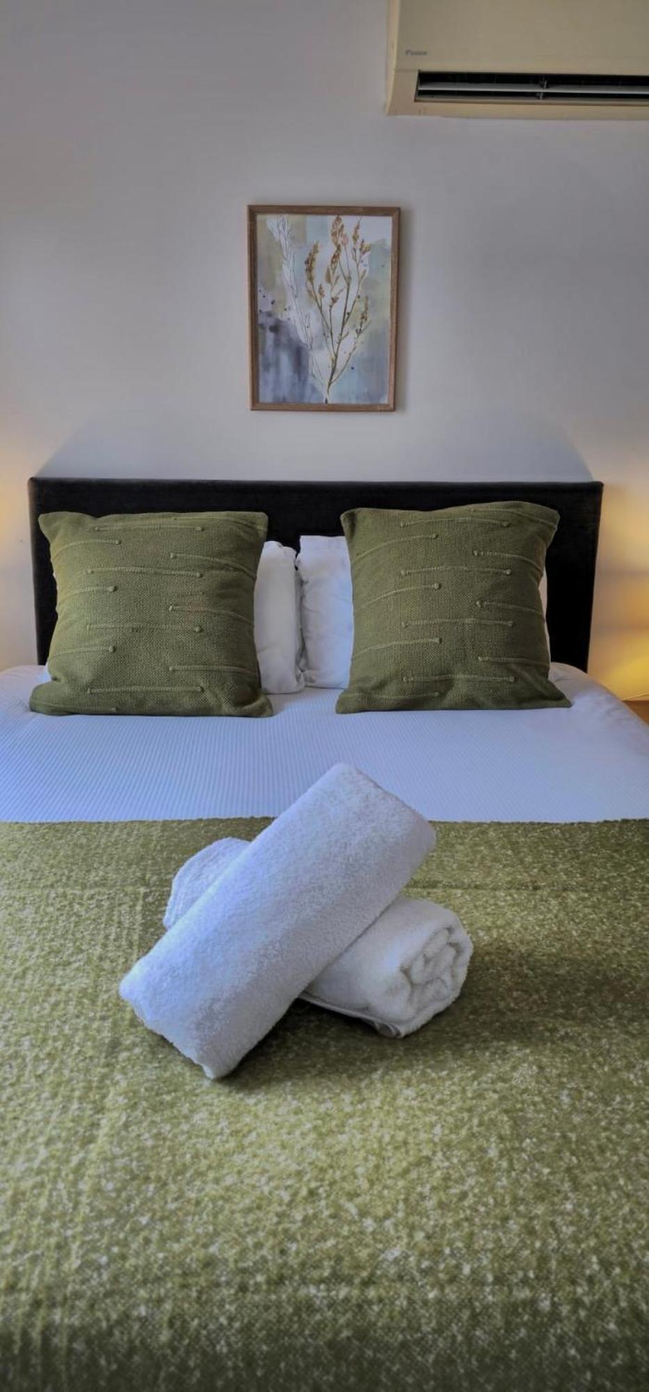 Spacious 3-bed 3-bath Luxury With Balcony Hyde Park Apartamento Londres