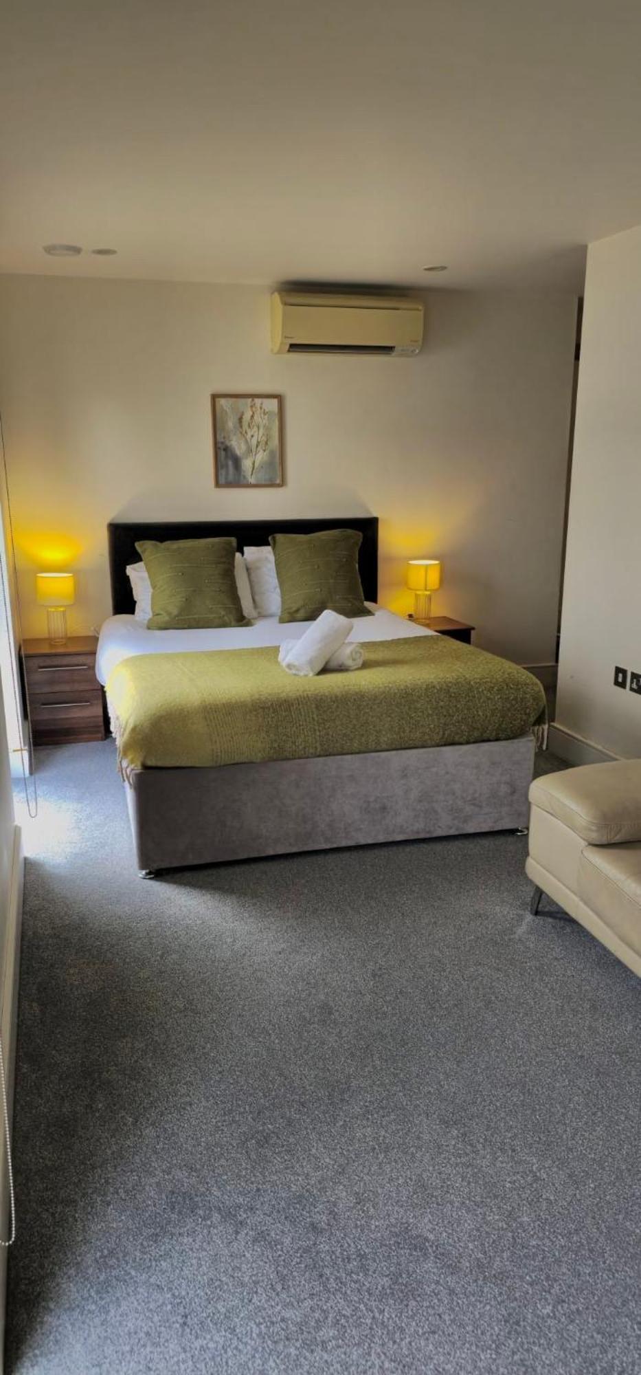 Spacious 3-bed 3-bath Luxury With Balcony Hyde Park Londres