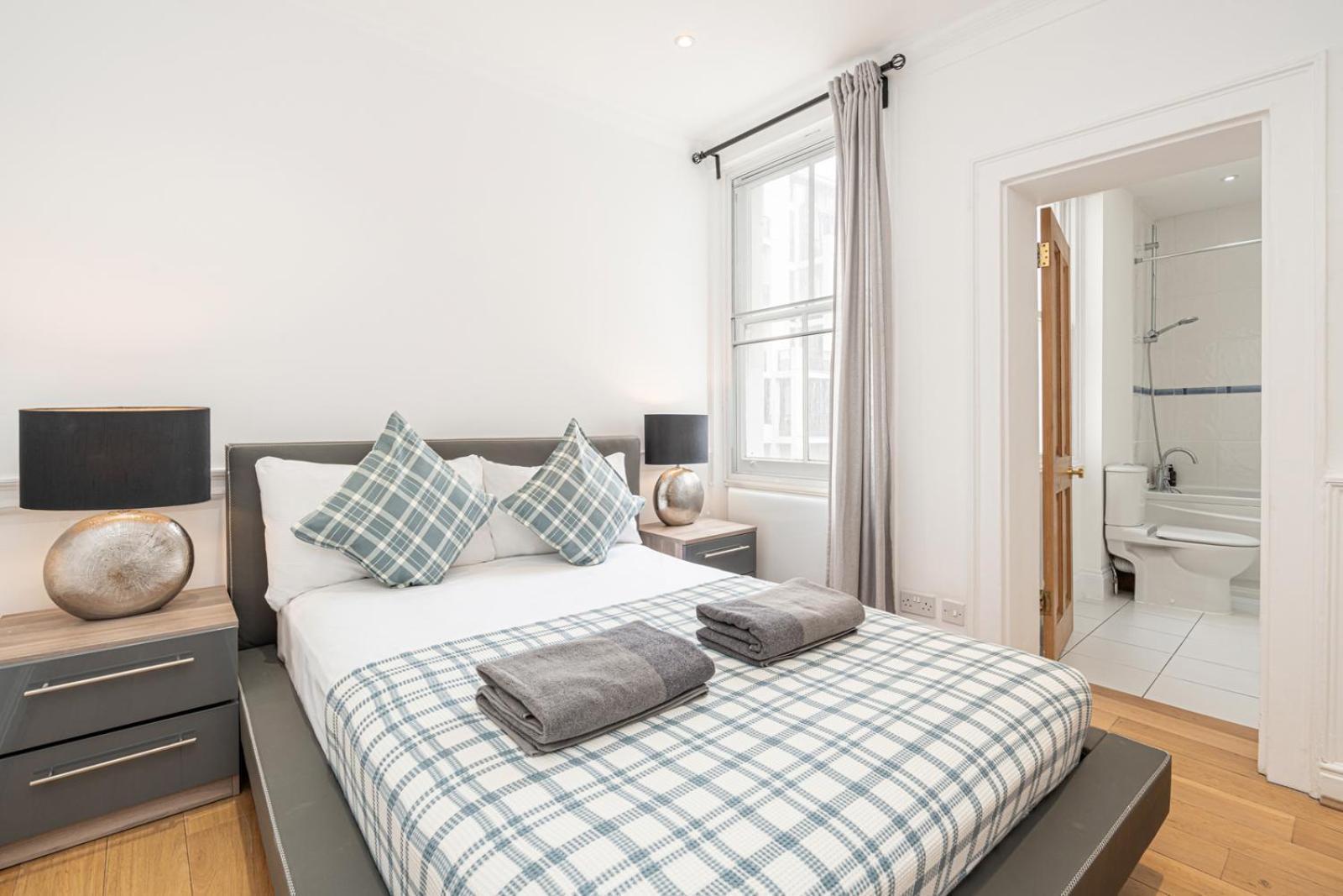 Grosvenor Mayfair Apartment *