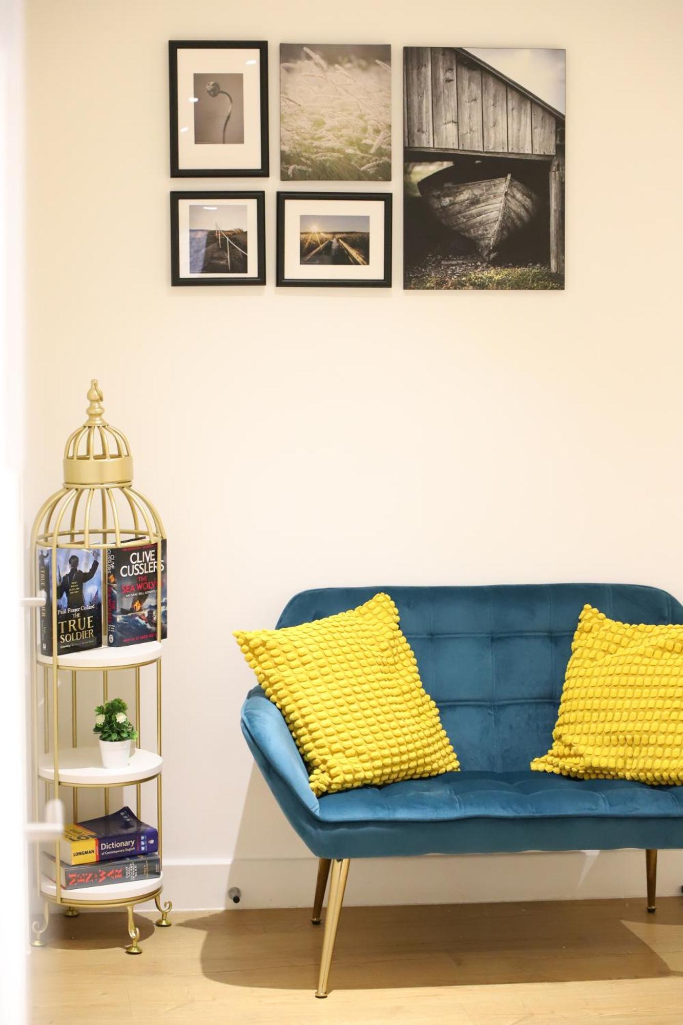 Apartamento Spacious 3-story Retreat With Rooftop Terrace And Modern Amenities