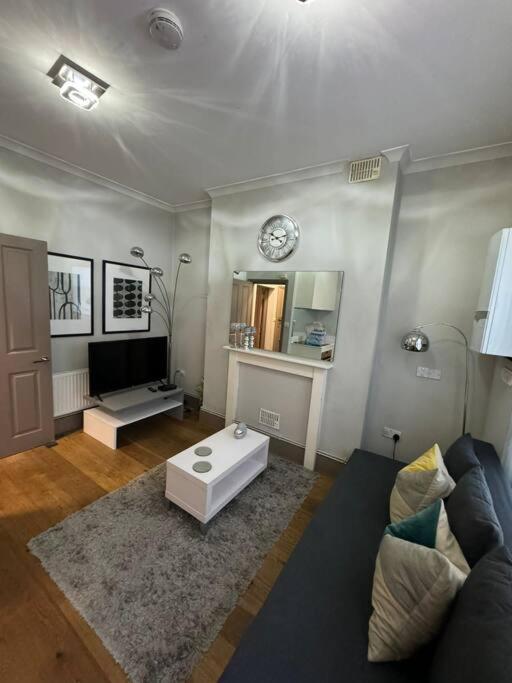 Sleep 4 In Heart Of Fitzrovia Near Oxford Cl6 *