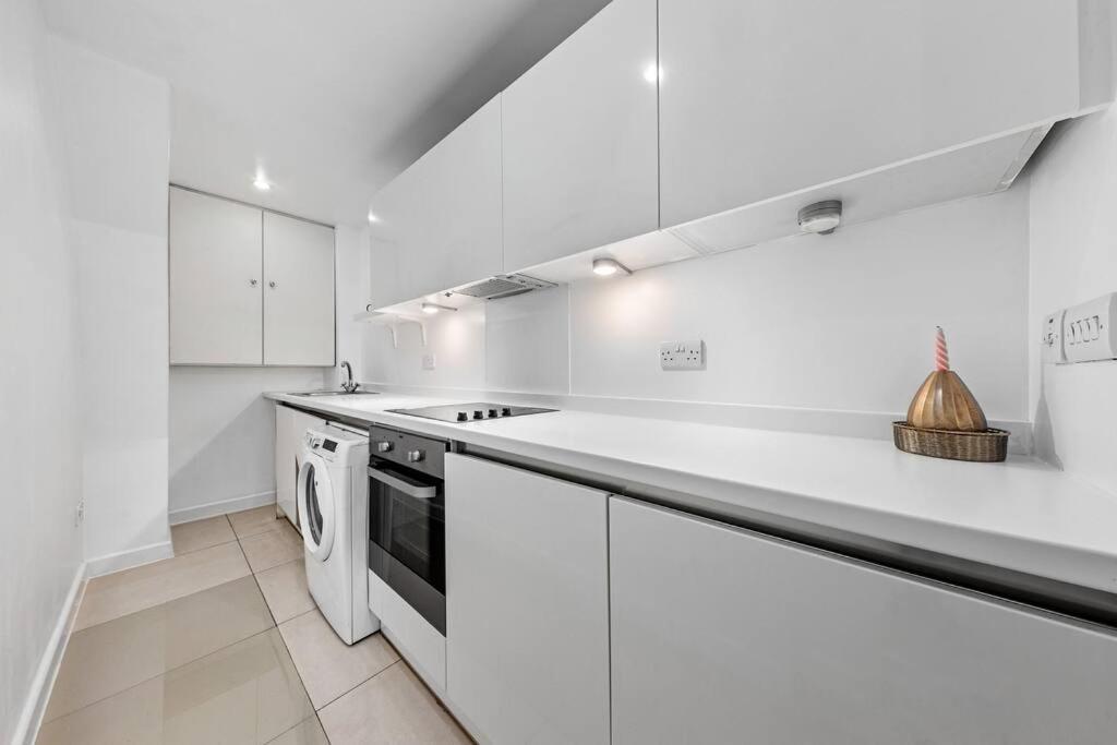 3 Bedroom Flat In Mayfair Hy4 * Londres