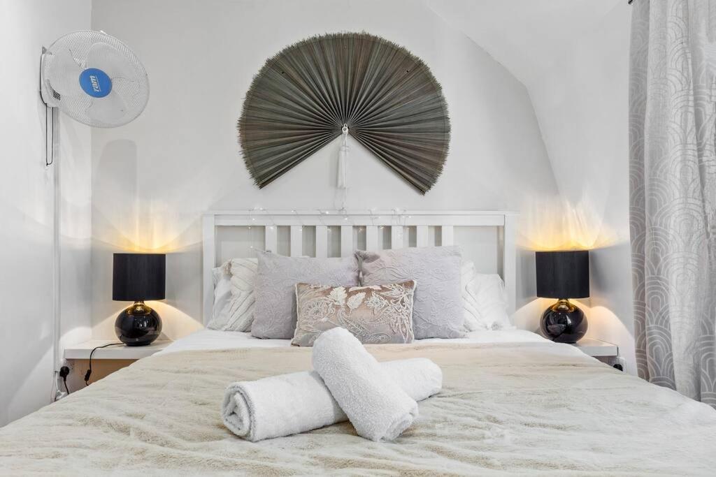 3 Bedroom Flat In Mayfair Hy4