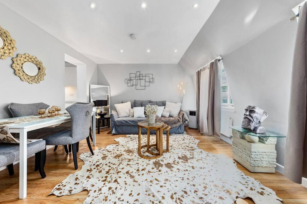 3 Bedroom Flat In Mayfair Hy4 Apartamento Londres