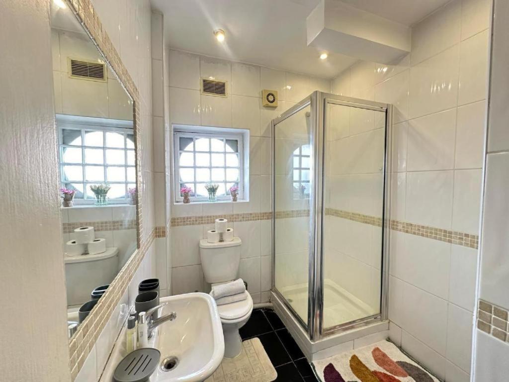 One Bedroom In Appartement *