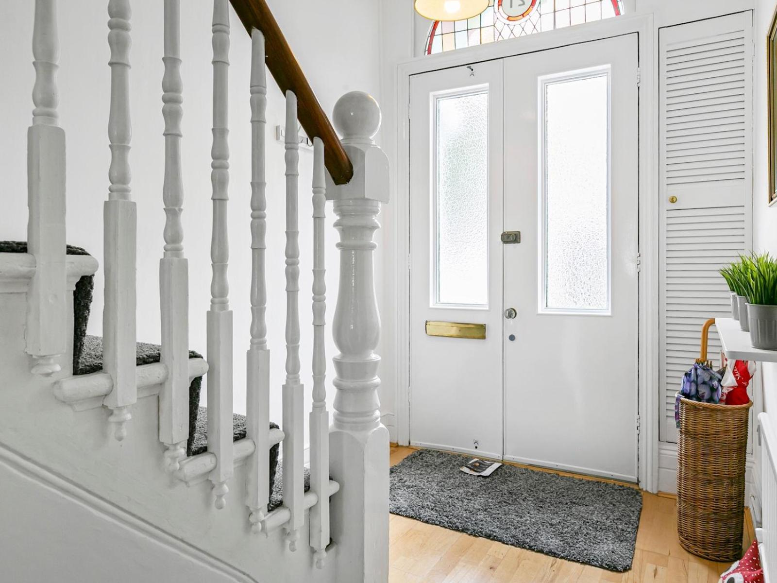 Pass The Keys Elegant Getaway House In Vibrant Clapham Juction Hébergement de vacances