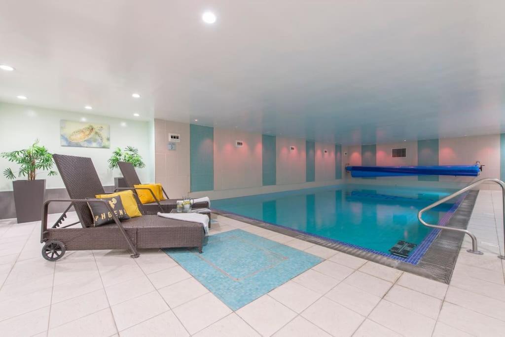24hr Concierge, Gym, Pool, Museum, Shopping Centre Londres