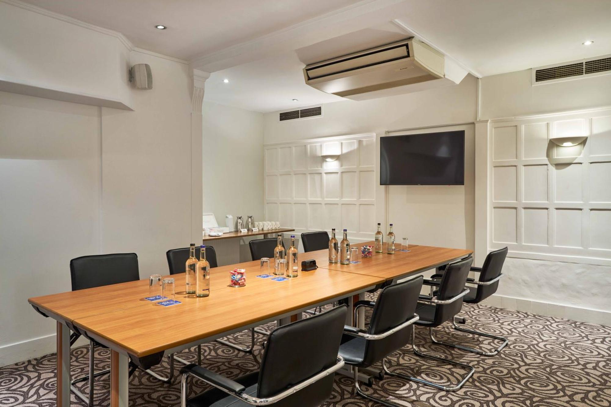 Hotel Thistle Bloomsbury Park 3*