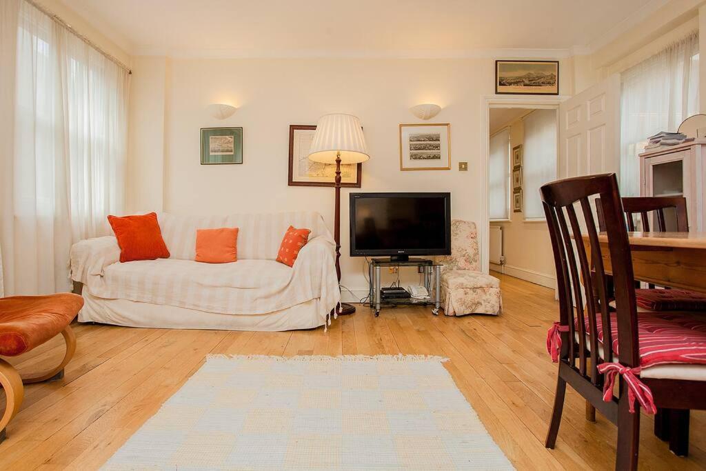 Appartement Bright 2 Bedroom Flat In