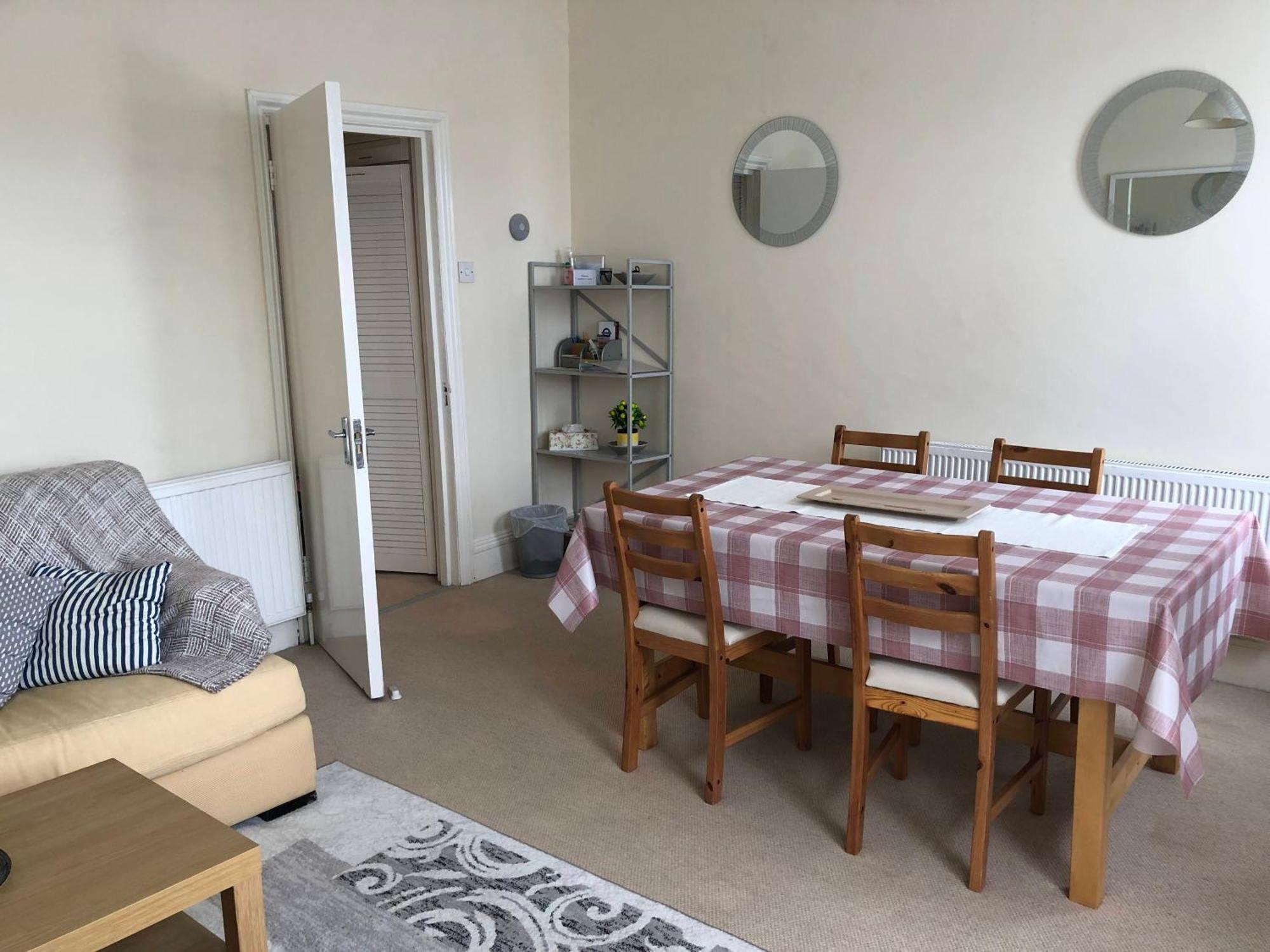 Apartamento Spacious West 2 Bedroom Londres