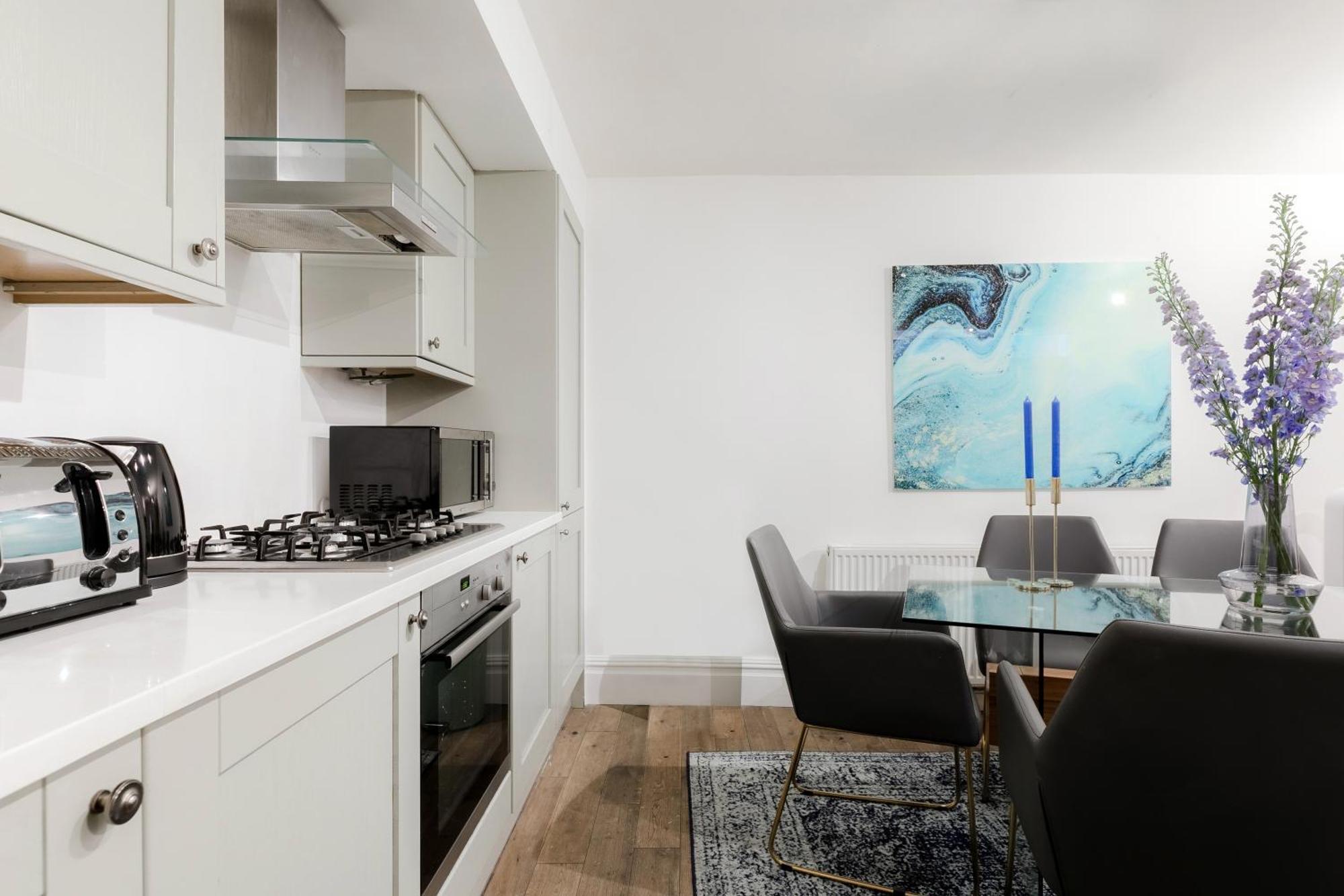 Phenomenal 5bedroom Design House For Nomads Xxl Groups Londres