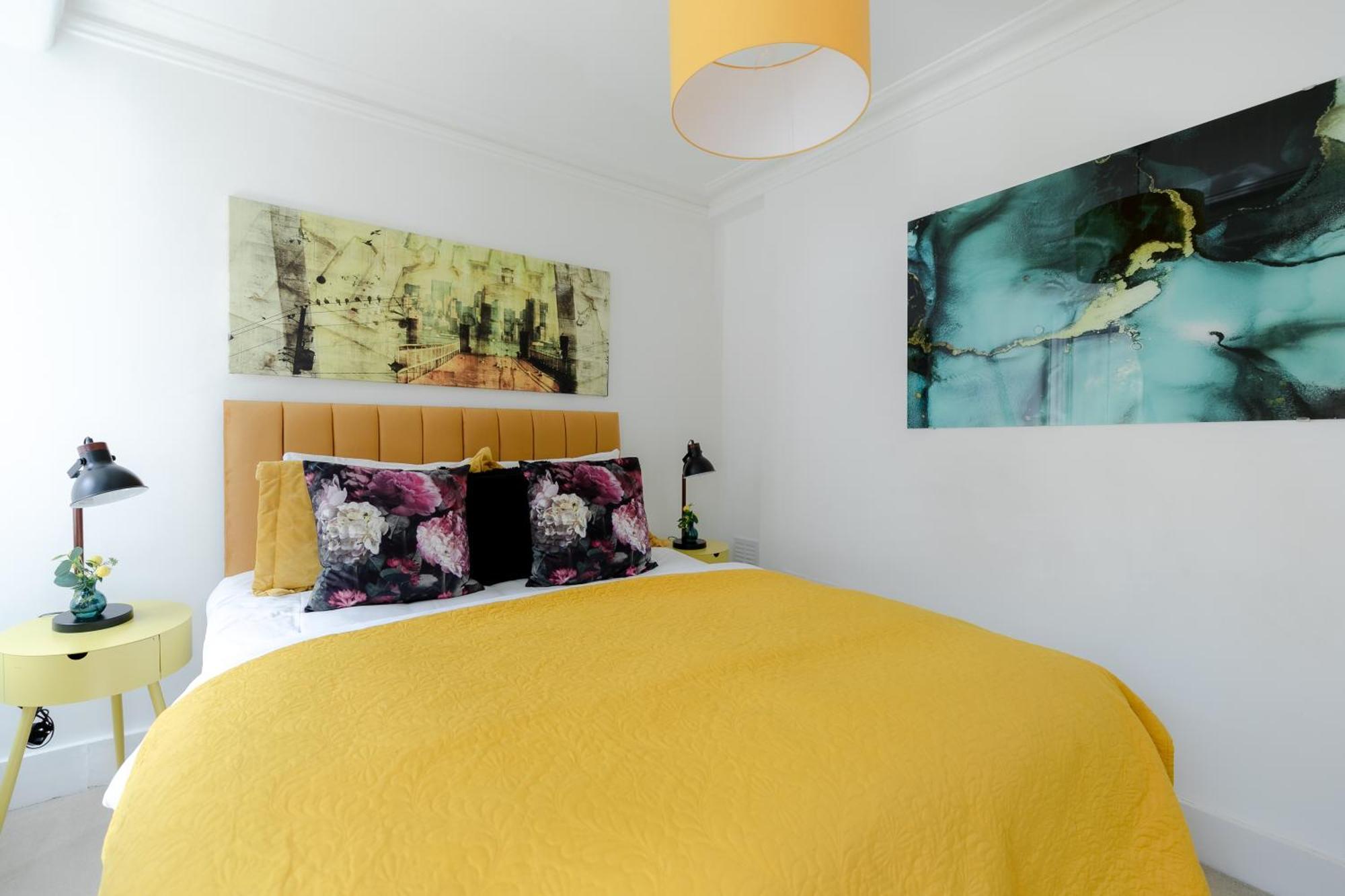 Phenomenal 5bedroom Design House For Nomads Xxl Groups * Londres