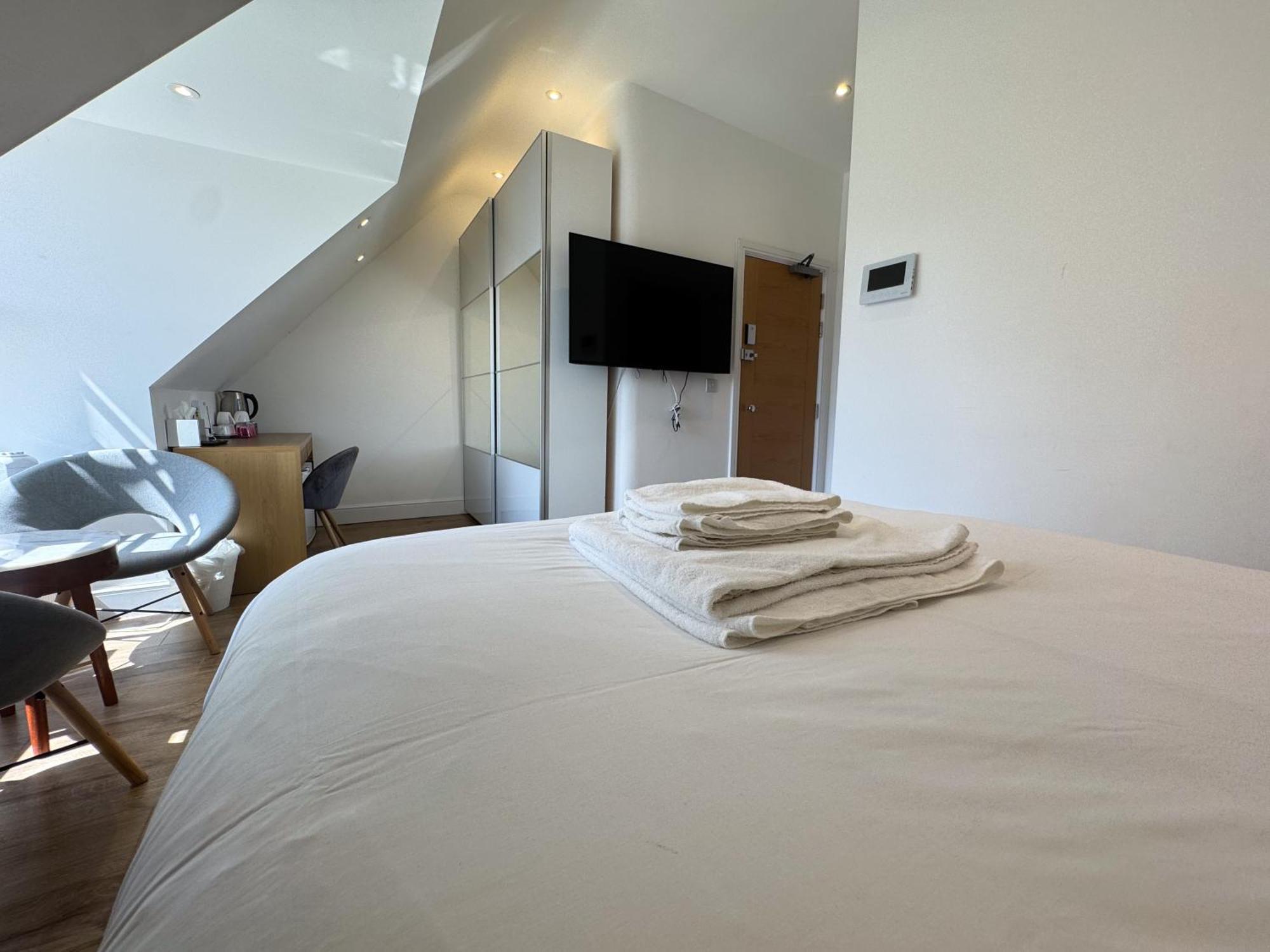 Bed & Breakfast The Avonmore Olympia London