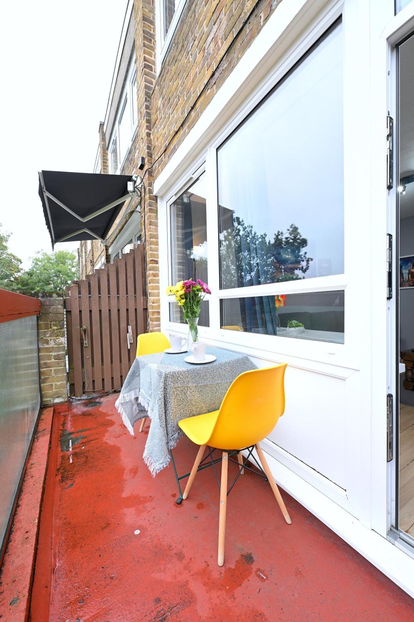 2 Bedroom Flat Next To Arsenal Stadium - Highbury * Londres