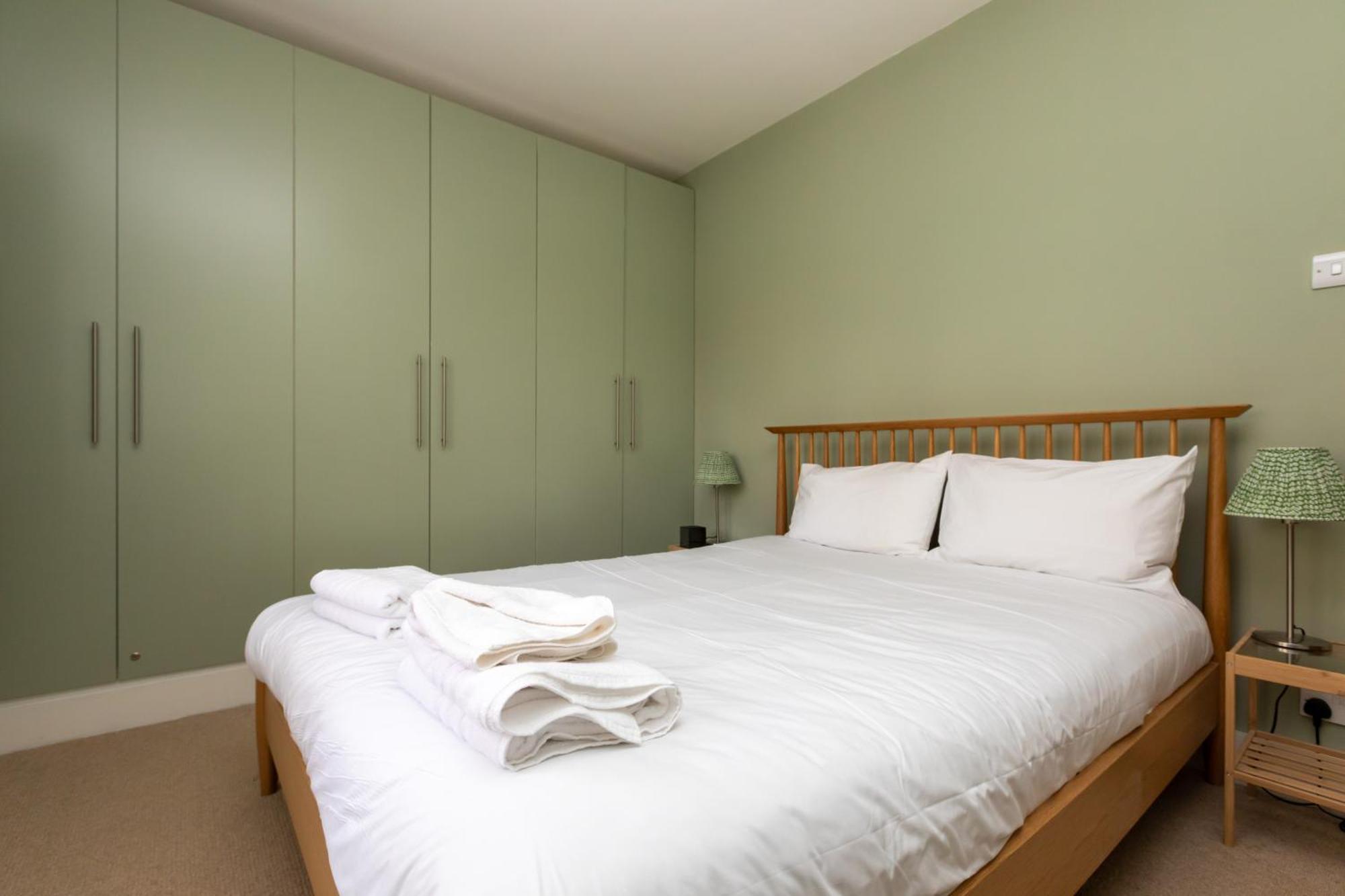 Beautiful & Cosy 2bd House - Southwark Hébergement de vacances *