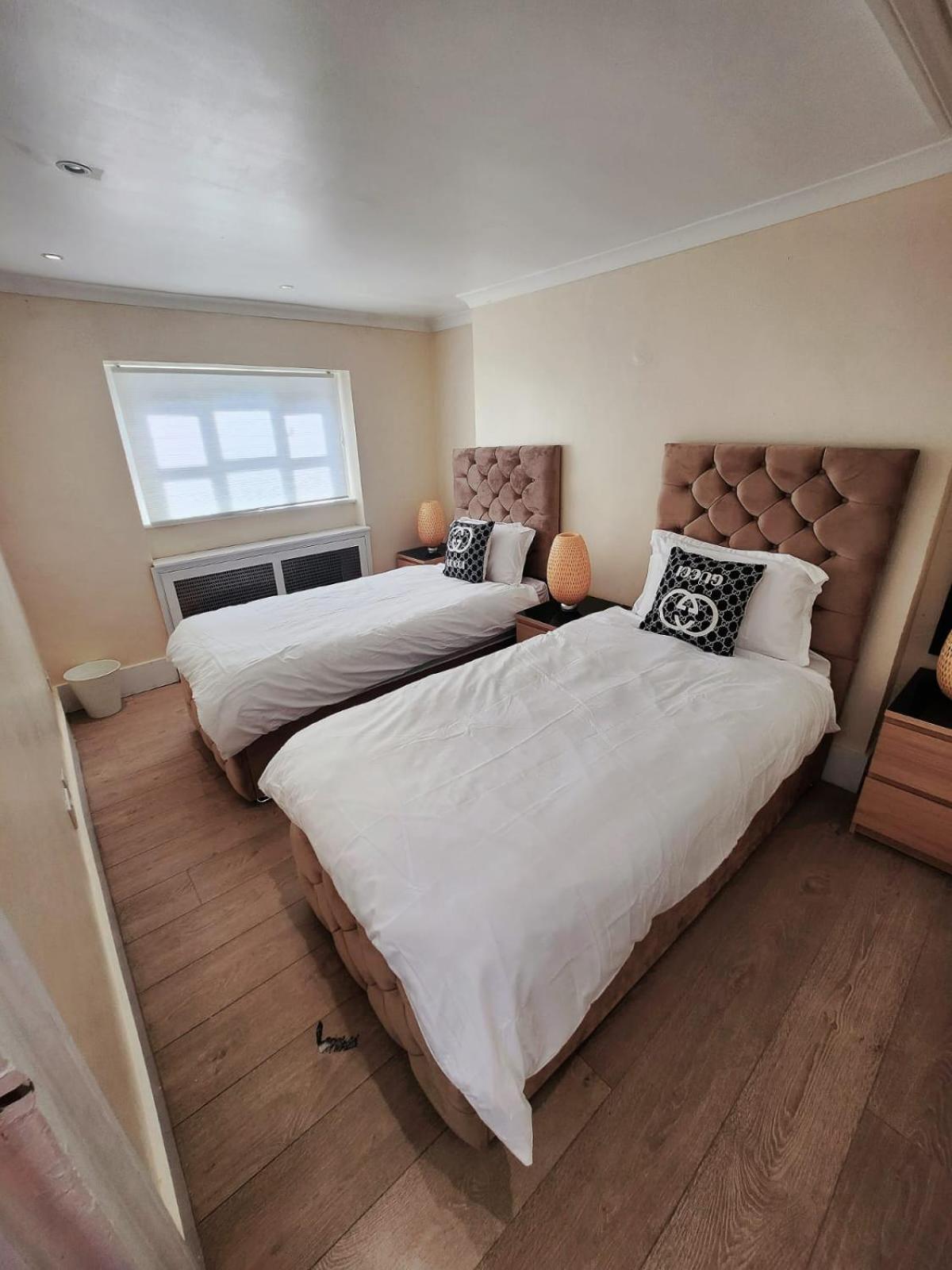 Renovu Premium Homes In Kensington * Londres