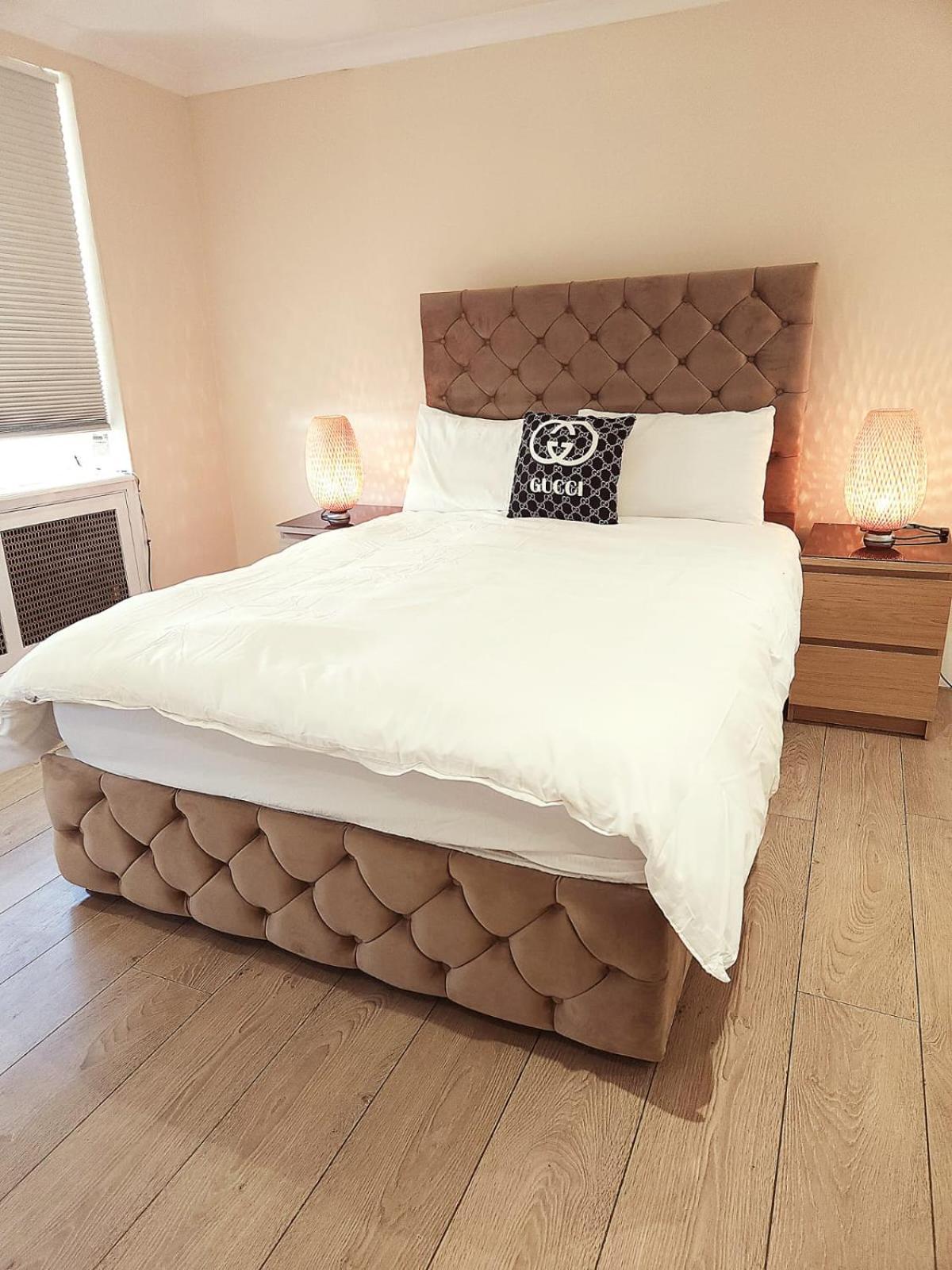 Renovu Premium Homes In Kensington Apartamento *