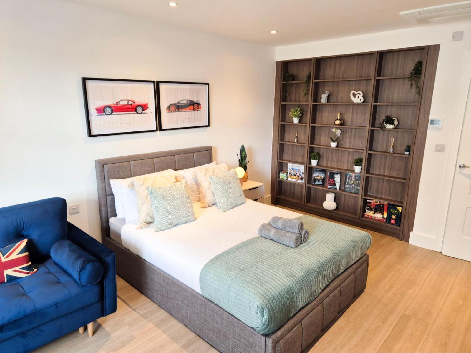 Appartement Modern & 3bedroom Flat With Pvt Balcony Steps From Regent's Park Londen