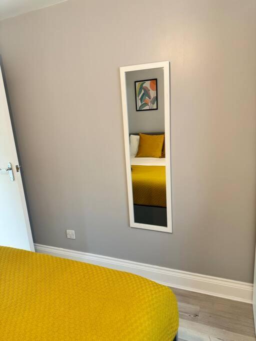 Garden 1-bed Flat 30min To Downtown & Free Parking Londres