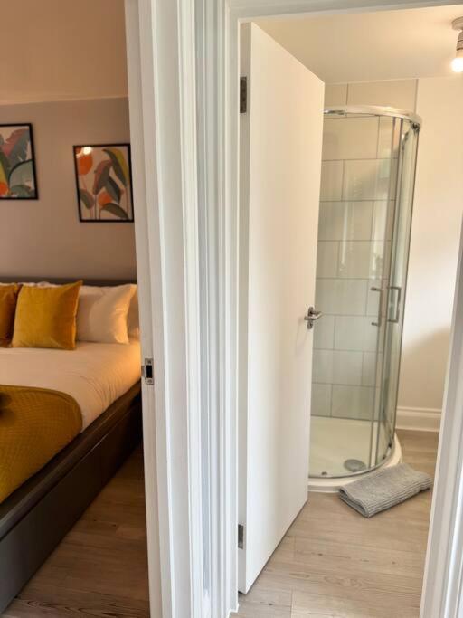 Garden 1-bed Flat 30min To Downtown & Free Parking Londres