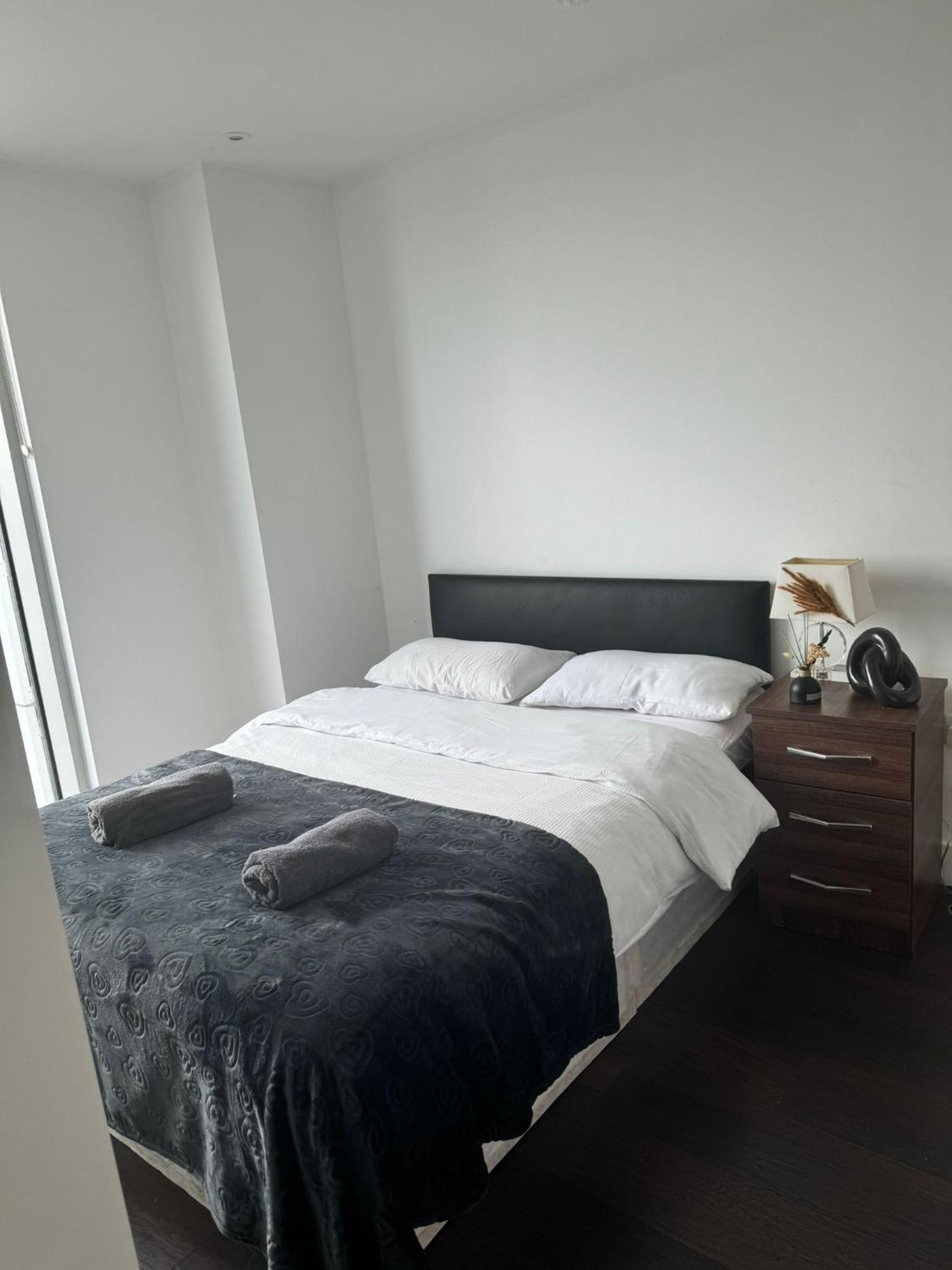 Apartamento Two Br Flat In Britannia Point Bp65 Londres