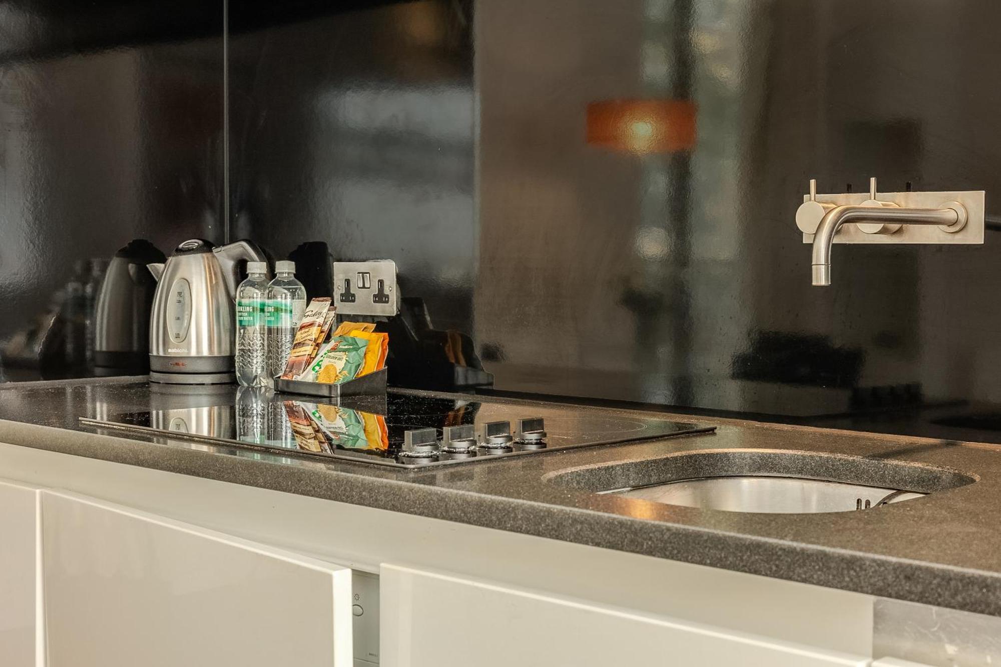 Modern Serviced 3 Minutes From Blackfriars Station Londres