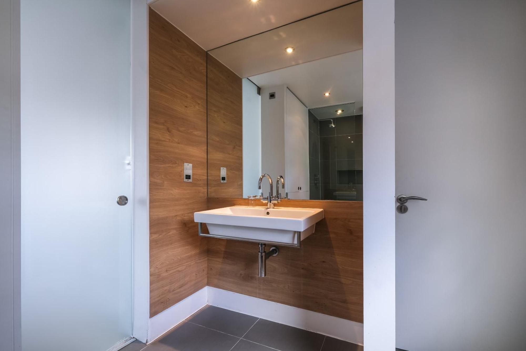 Modern Serviced 3 Minutes From Blackfriars Station Appartement Londres