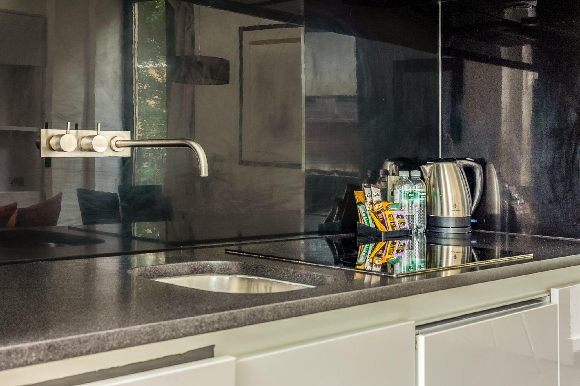 Modern Serviced 3 Minutes From Blackfriars Station
