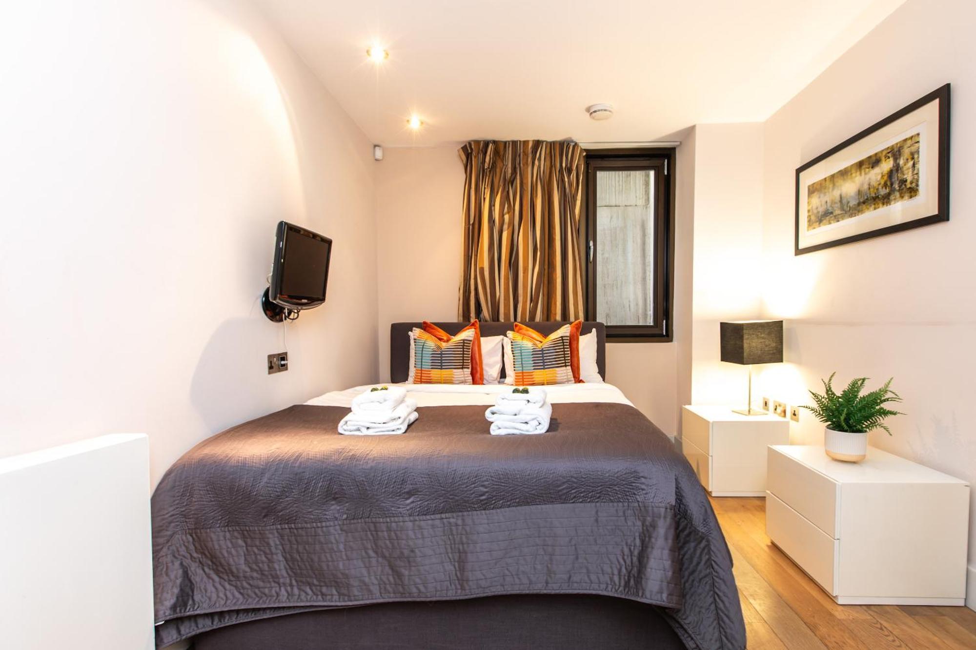 Modern Serviced 3 Minutes From Blackfriars Station *