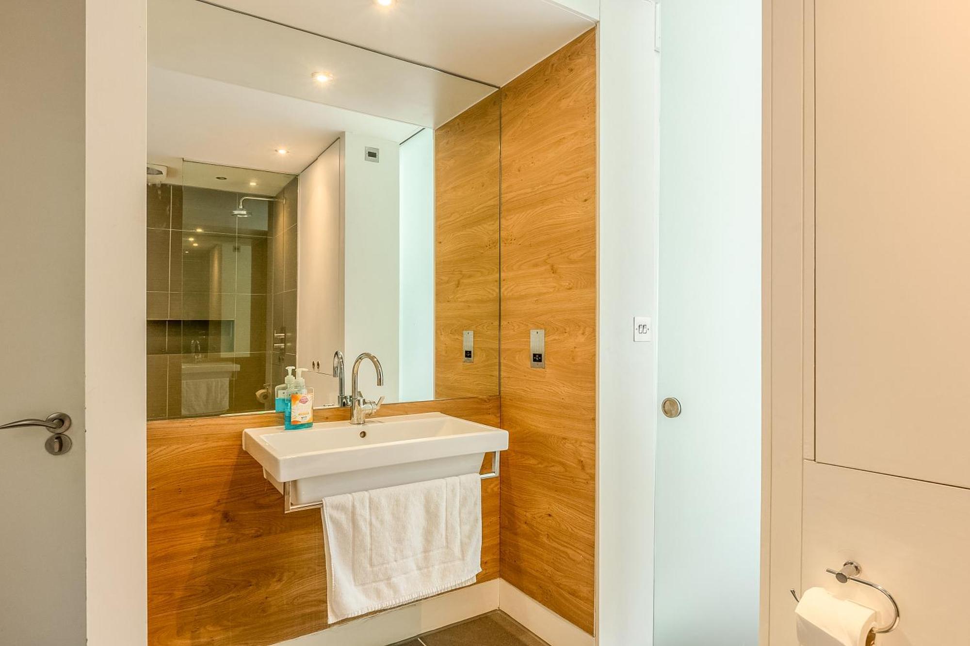Modern Serviced 3 Minutes From Blackfriars Station Appartement Londres
