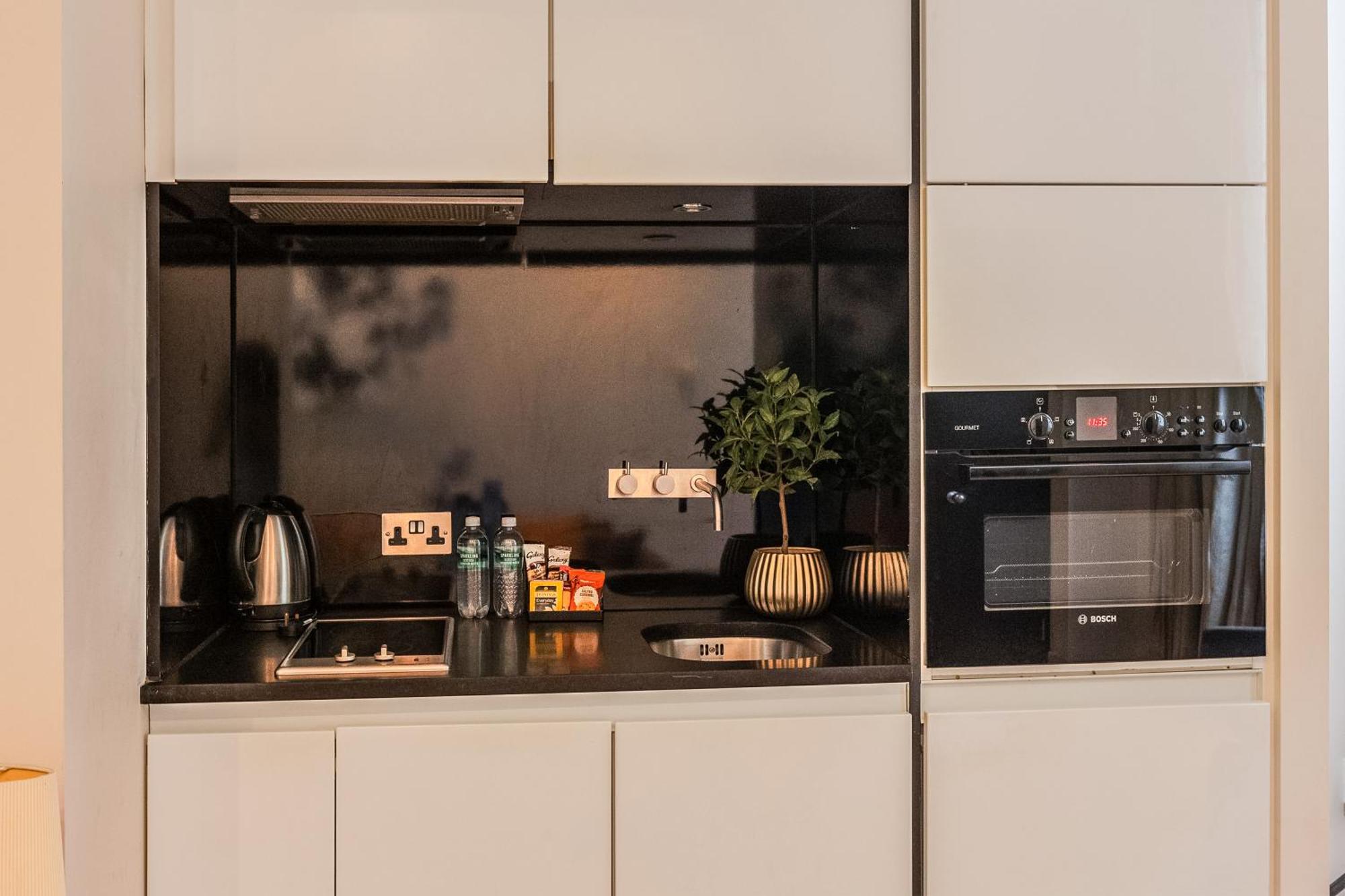 Modern Serviced 3 Minutes From Blackfriars Station Appartement *